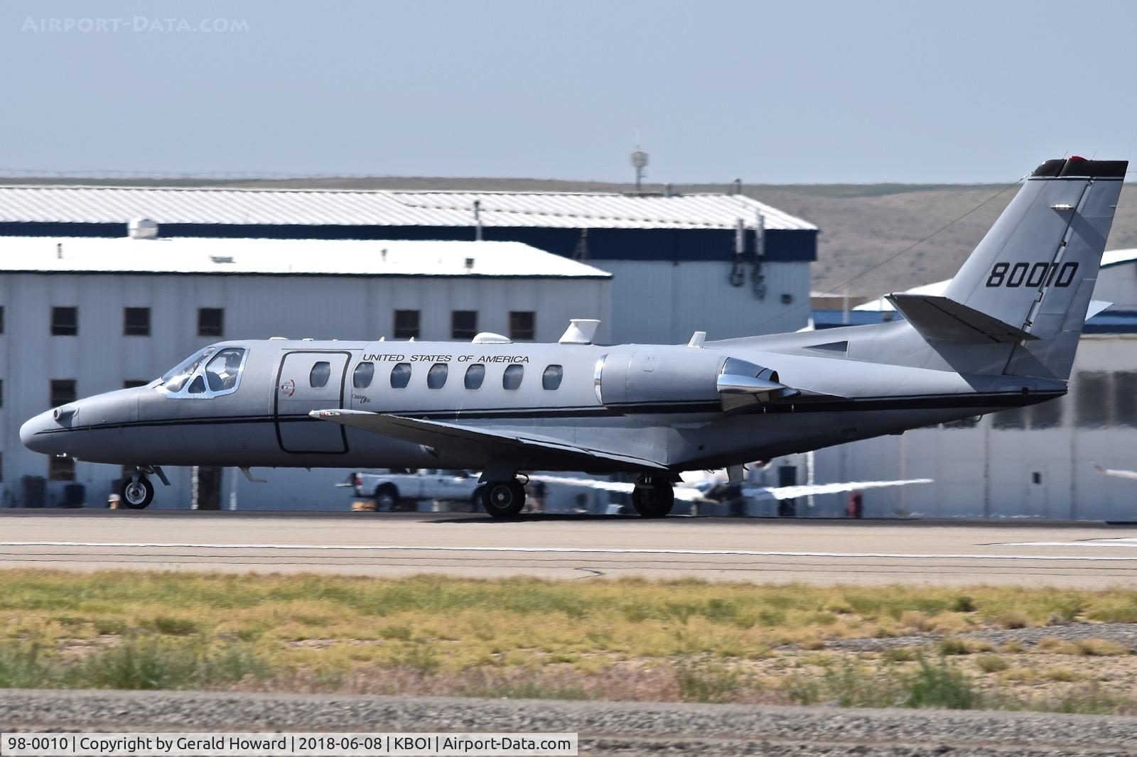 98-0010, 1998 Cessna UC-35A Citation Ultra C/N 560-0513, Take off on RWY 10R.