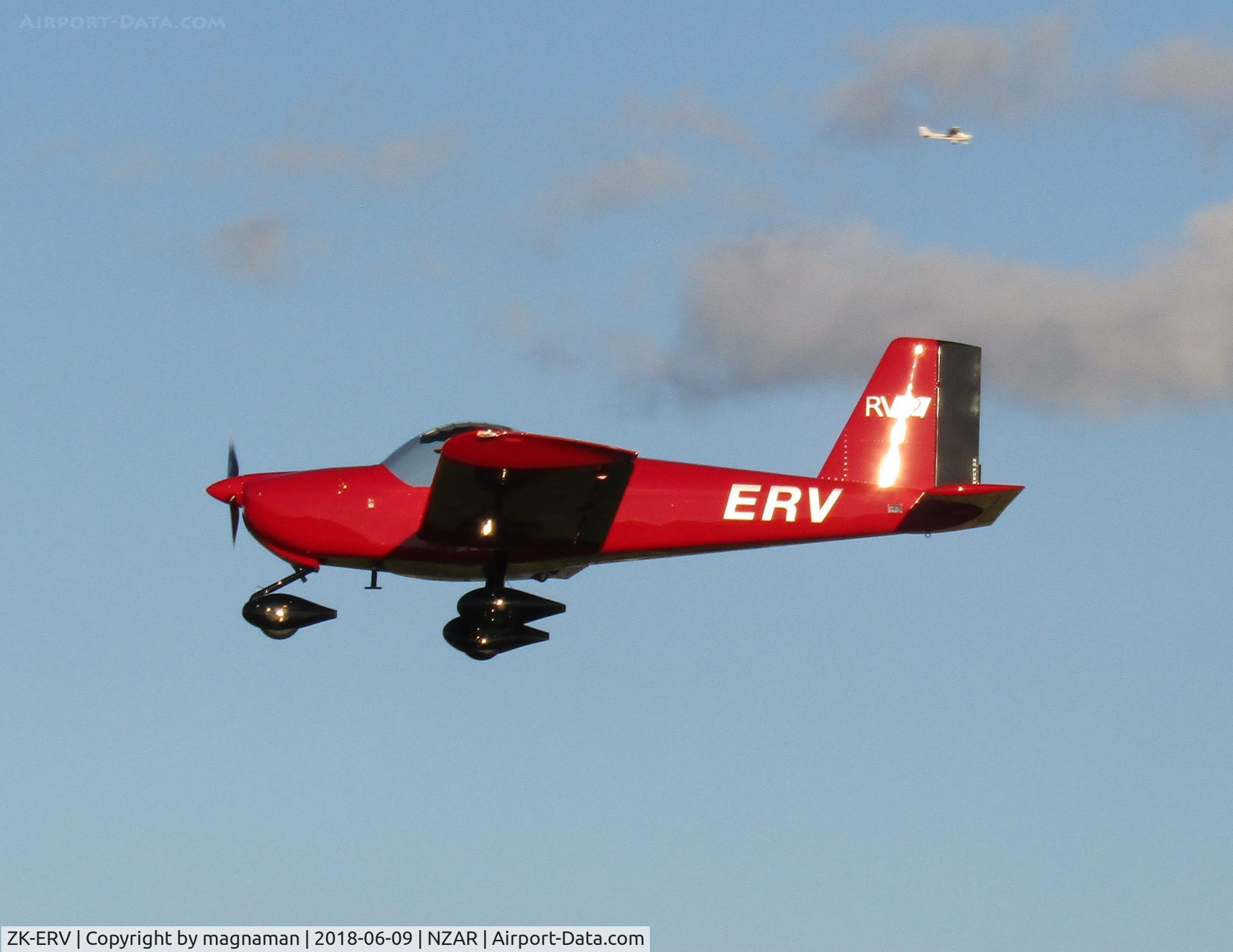 ZK-ERV, Vans RV-12 C/N 120867, Landing at AMZ