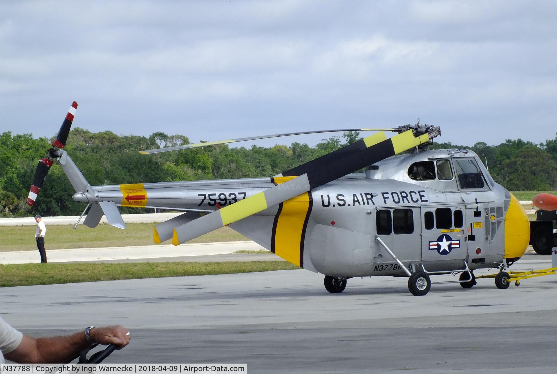 N37788, 1957 Sikorsky UH-19D Chickasaw C/N 57-5937, Sikorsky UH-19D Chickasaw at the VAC Warbird Museum, Titusville FL