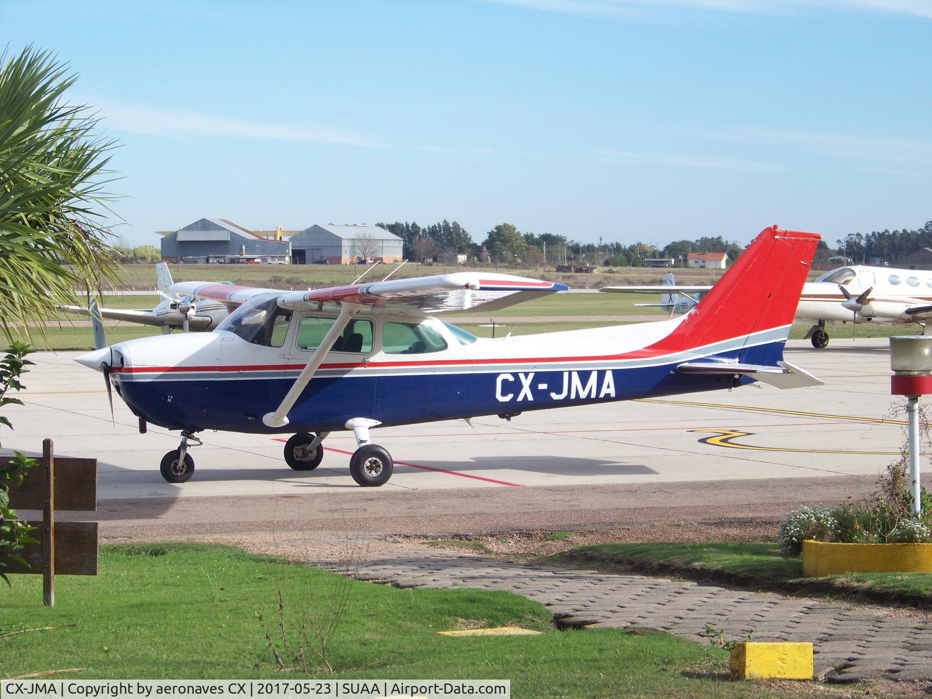 CX-JMA, 1981 Cessna 172P Skyhawk C/N 172-74601, En plataforma Aeropuerto Int. Ángel S. Adami