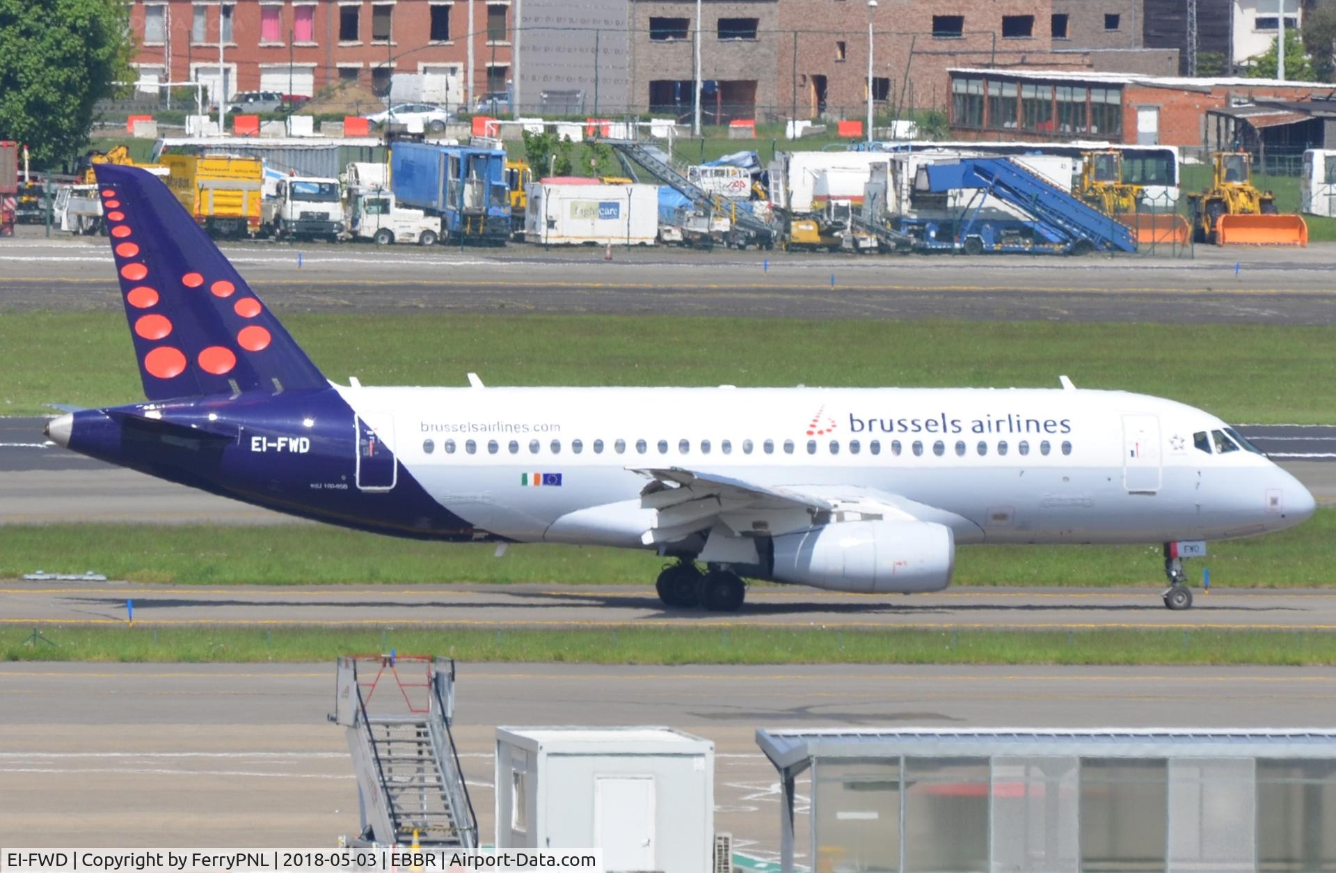 EI-FWD, 2016 Sukhoi Superjet 100 C/N 95105, Sukhoi SSJ taxying-in.