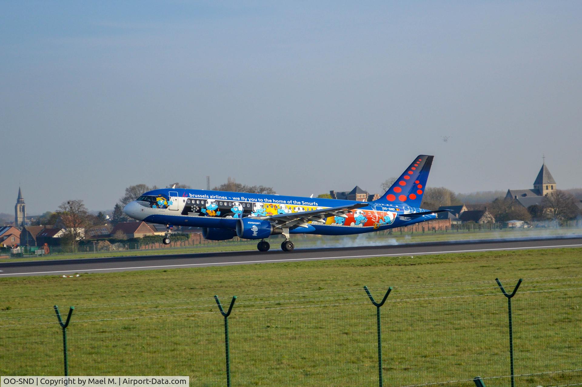OO-SND, 2002 Airbus A320-214 C/N 1838, SN Smurfs at EBBR