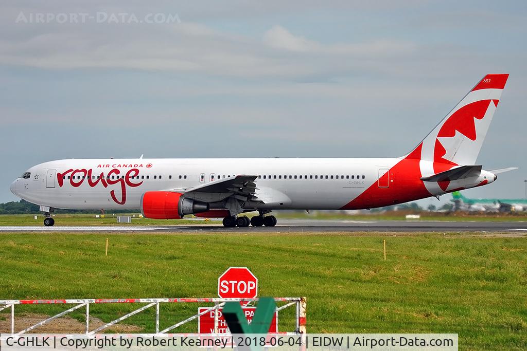 C-GHLK, 1992 Boeing 767-35H C/N 26388, Lining up r/w 28