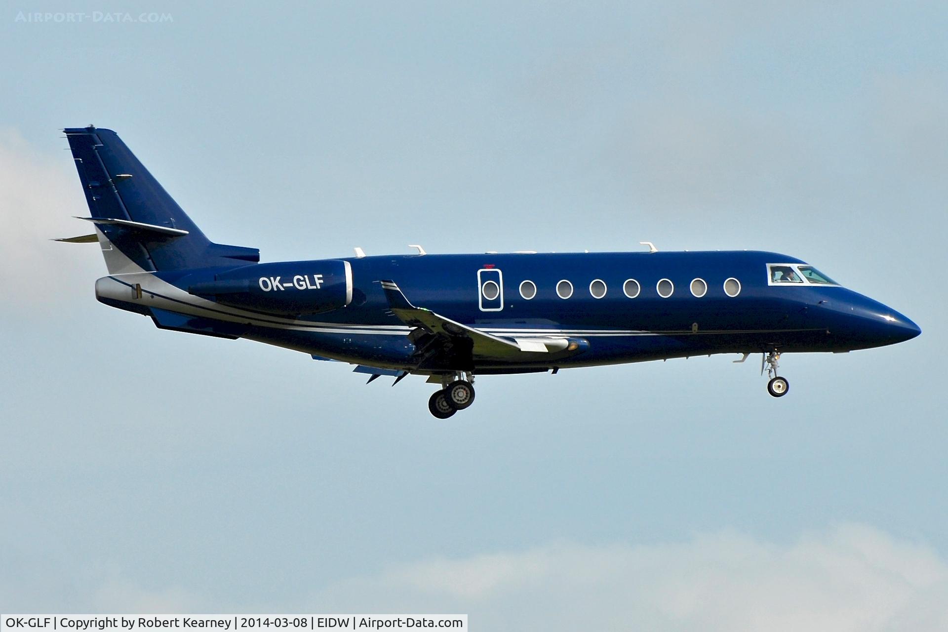 OK-GLF, 2007 Gulfstream Aerospace G200 C/N 167, Short final r/w 10