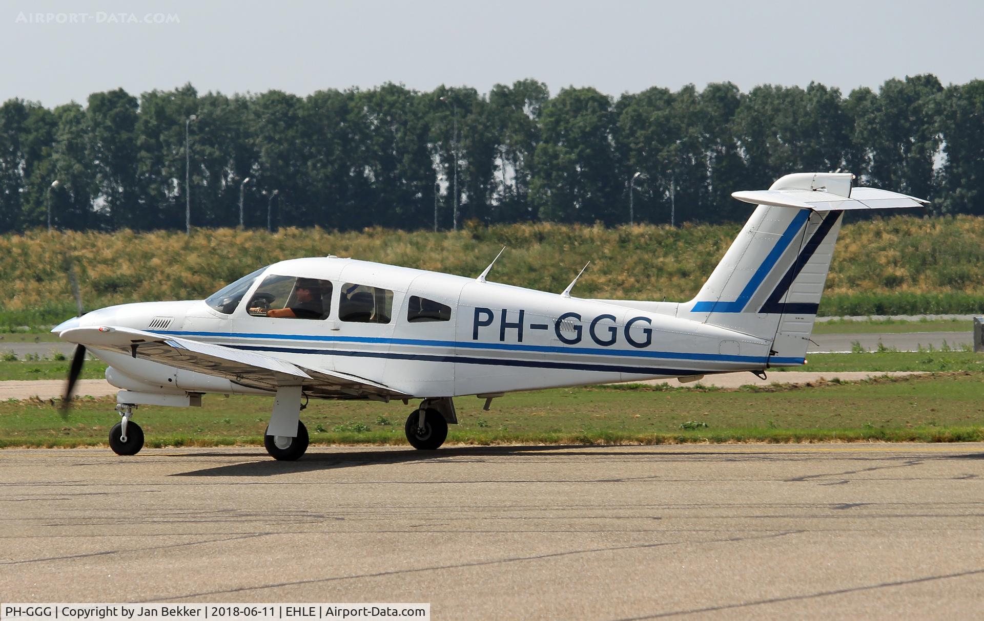 PH-GGG, Piper PA-28RT-201T Turbo Arrow IV C/N 28R-8131186, Lelystad Airport