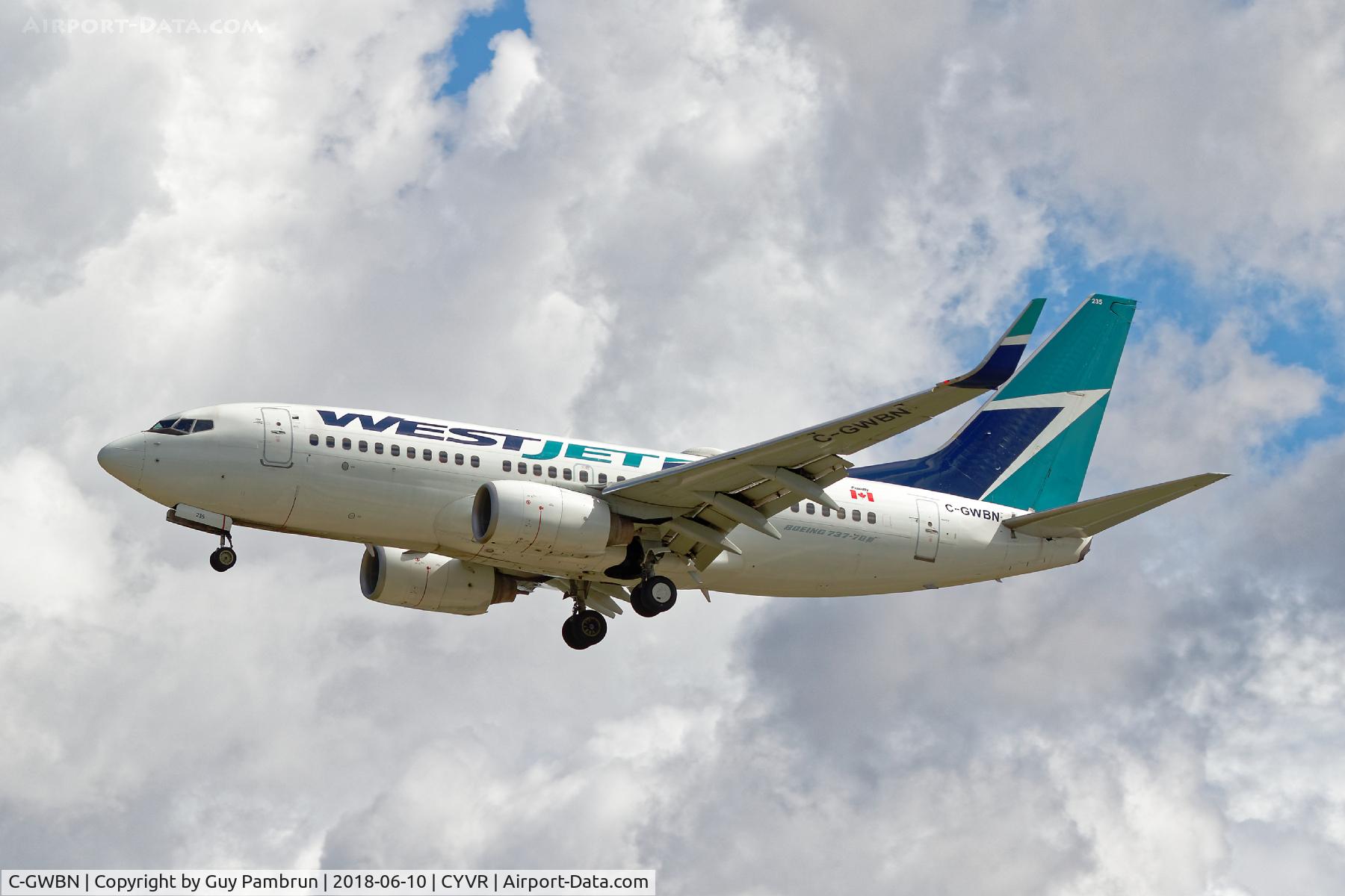 C-GWBN, 2005 Boeing 737-7CT C/N 34155, Landing on 26R