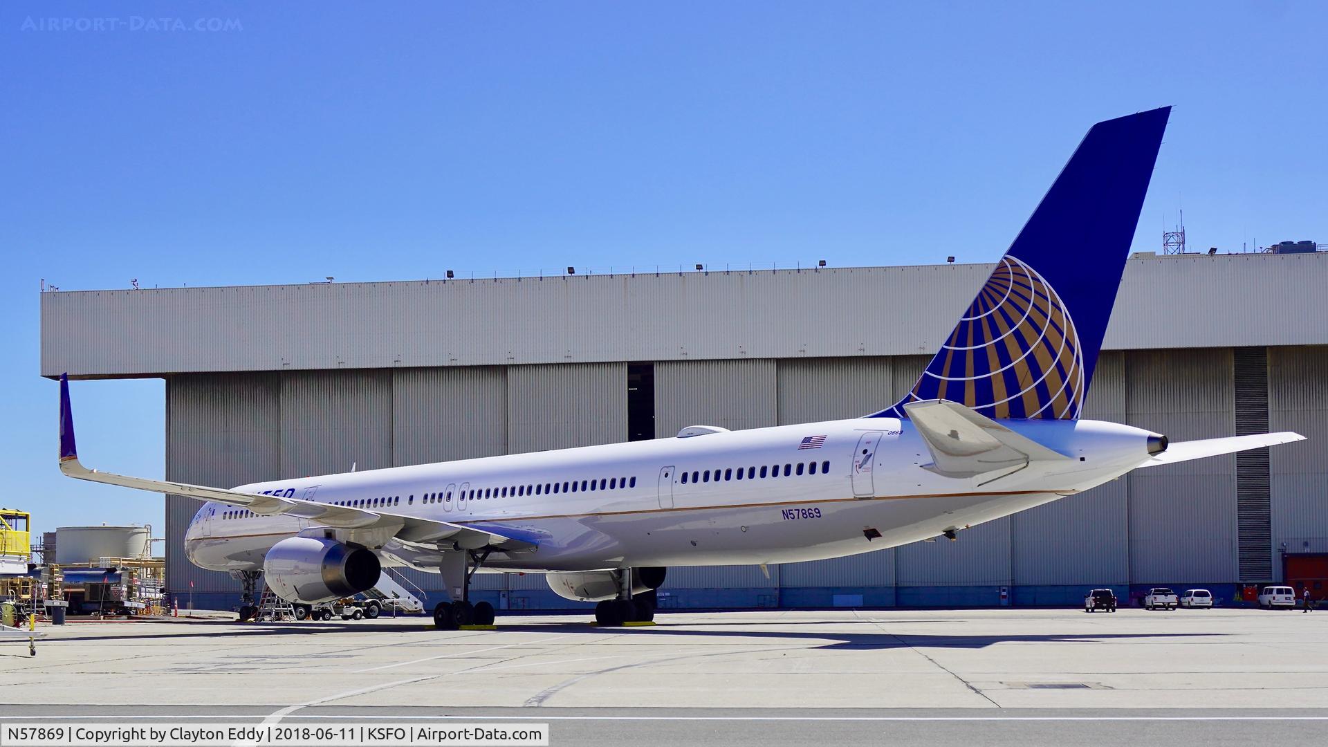N57869, 2002 Boeing 757-33N C/N 32593, SFO 2018.