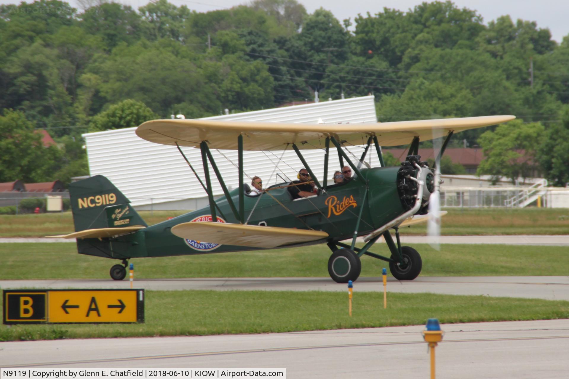 N9119, New Standard D-25 C/N 143, Giving airplane rides