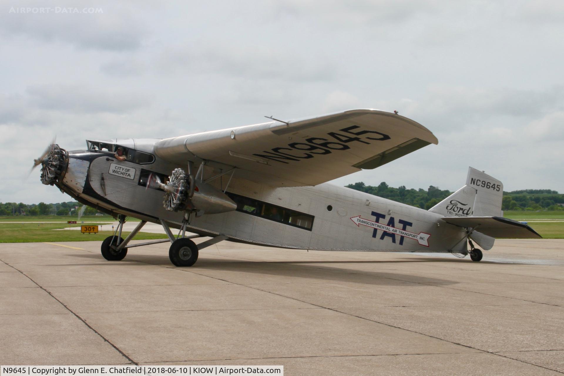 N9645, 1928 Ford 5-AT-B Tri-Motor C/N 8, Arriving on the ramp