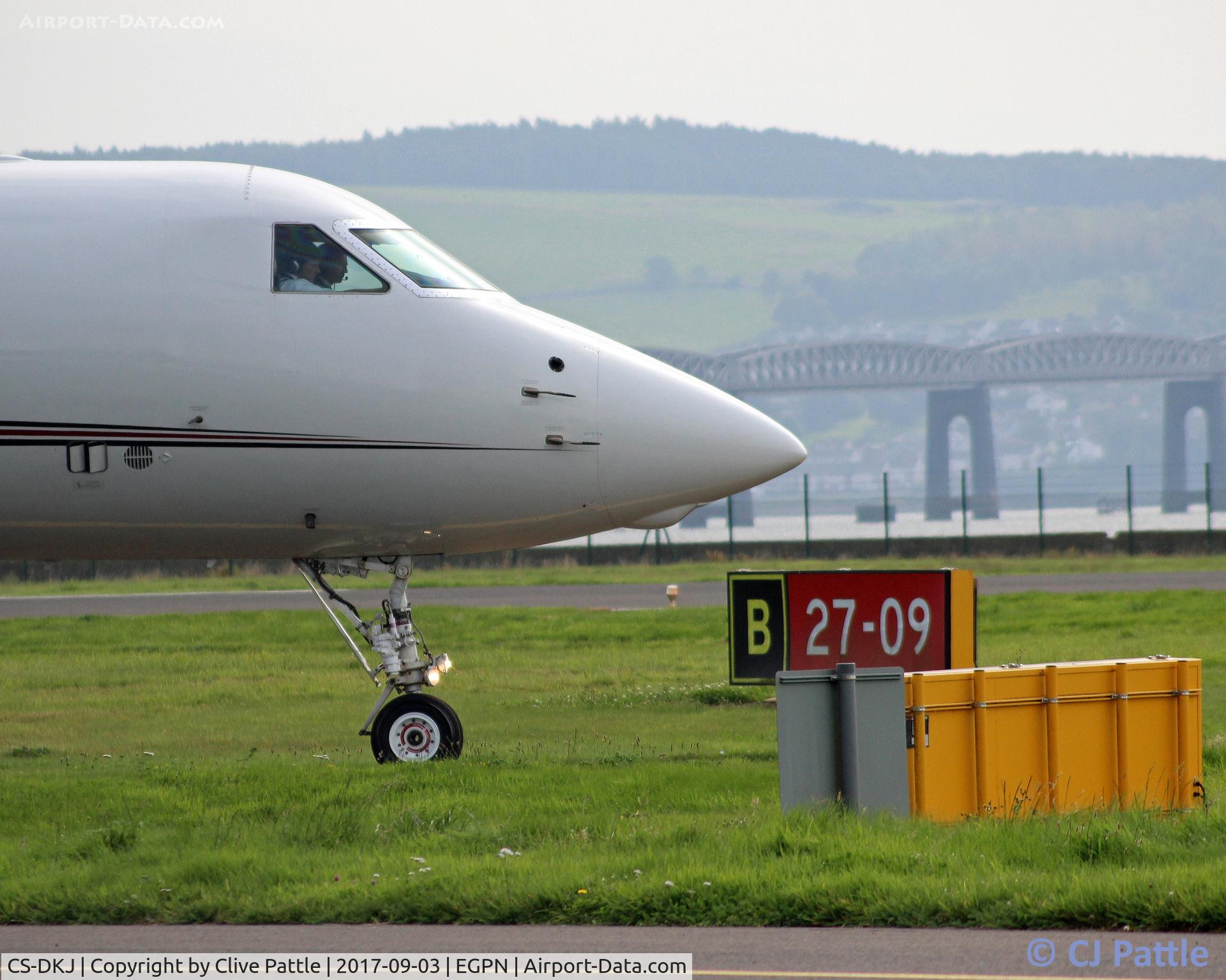 CS-DKJ, 2008 Gulfstream Aerospace V-SP G550 C/N 5174, Close up at Dundee