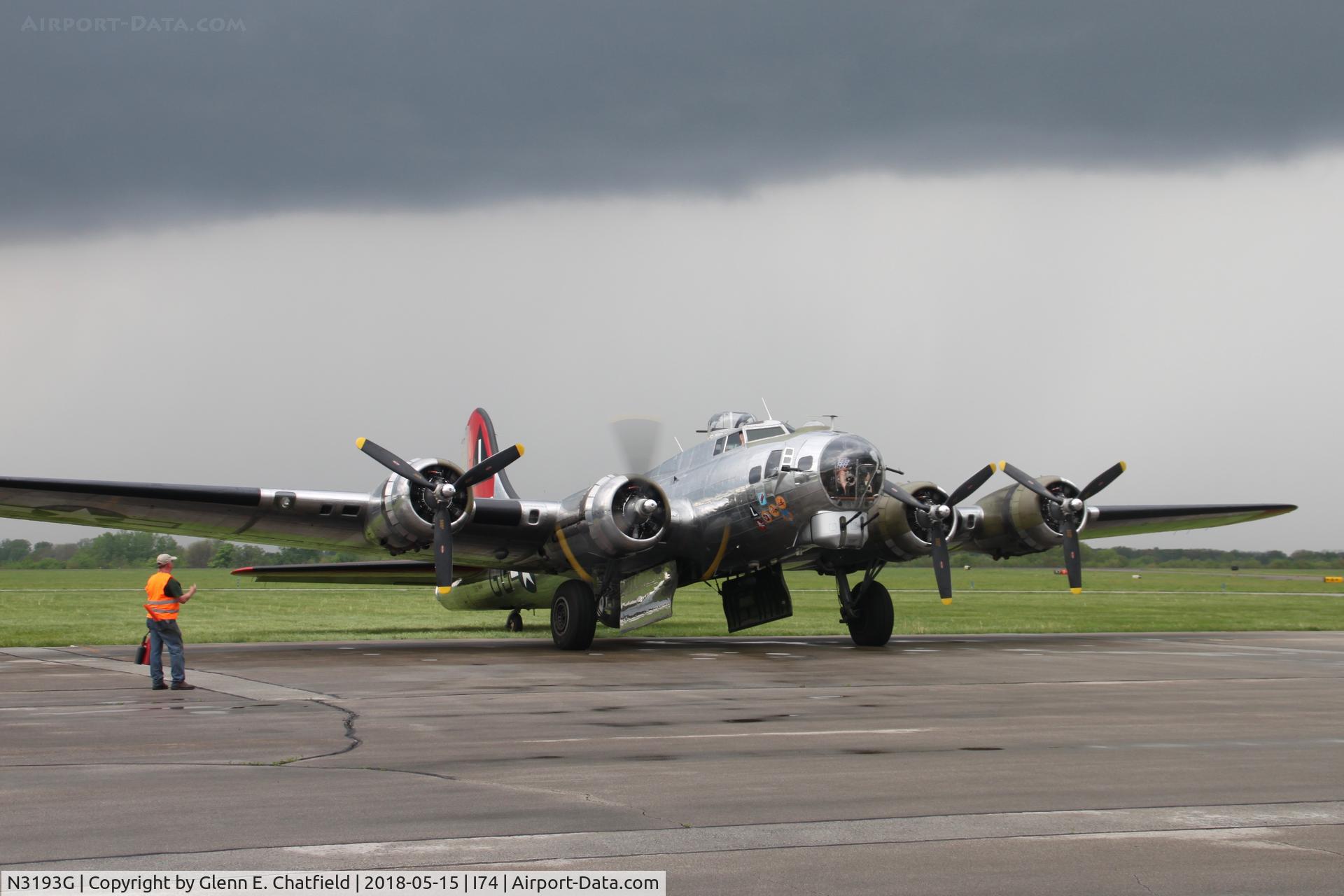 N3193G, 1944 Boeing B-17G Flying Fortress C/N 77255, Engine start