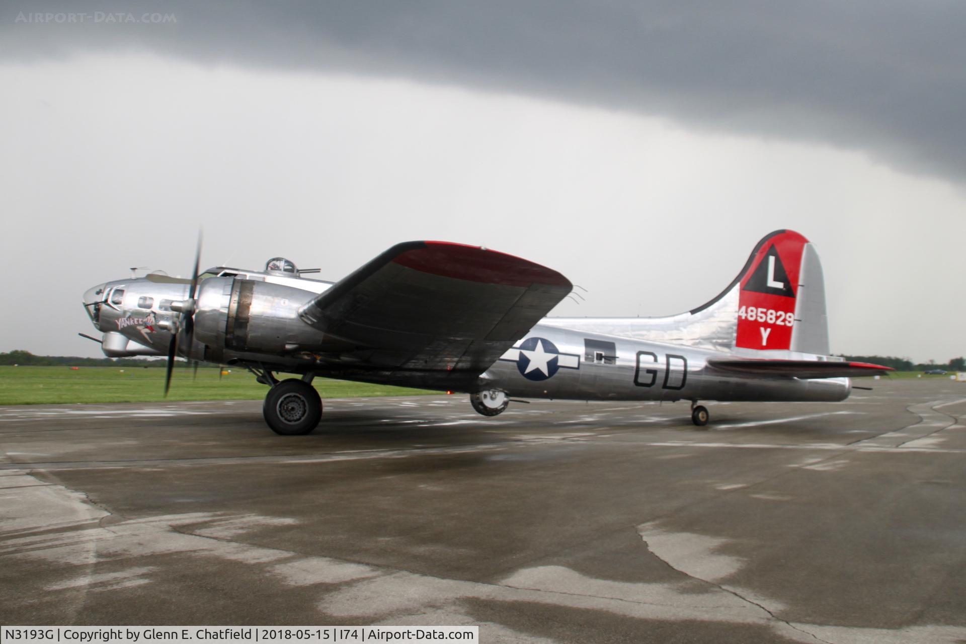 N3193G, 1944 Boeing B-17G Flying Fortress C/N 77255, Taxiing for departure