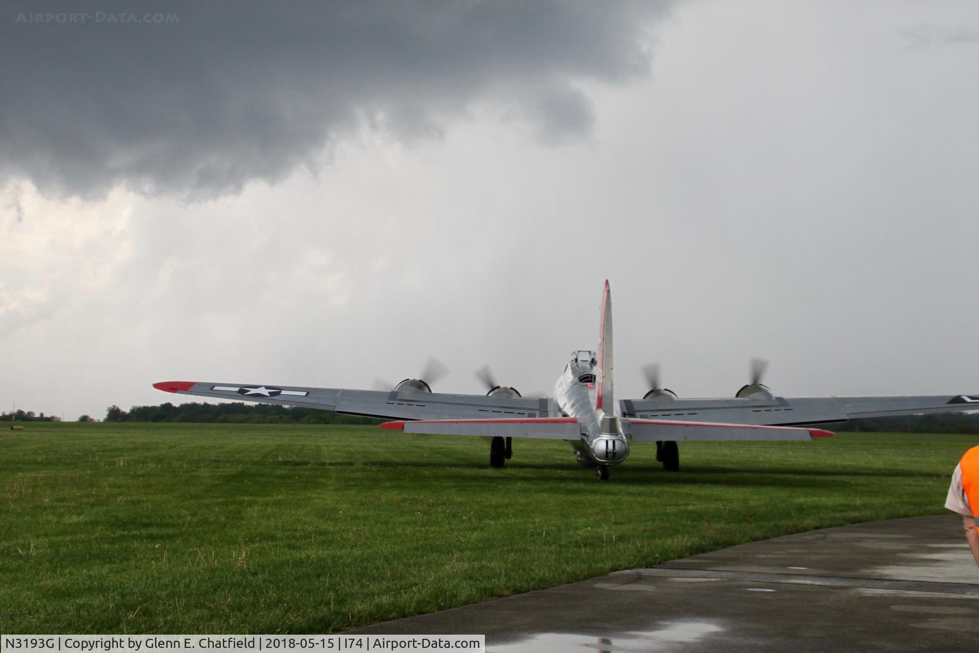 N3193G, 1944 Boeing B-17G Flying Fortress C/N 77255, Taxiing for departure