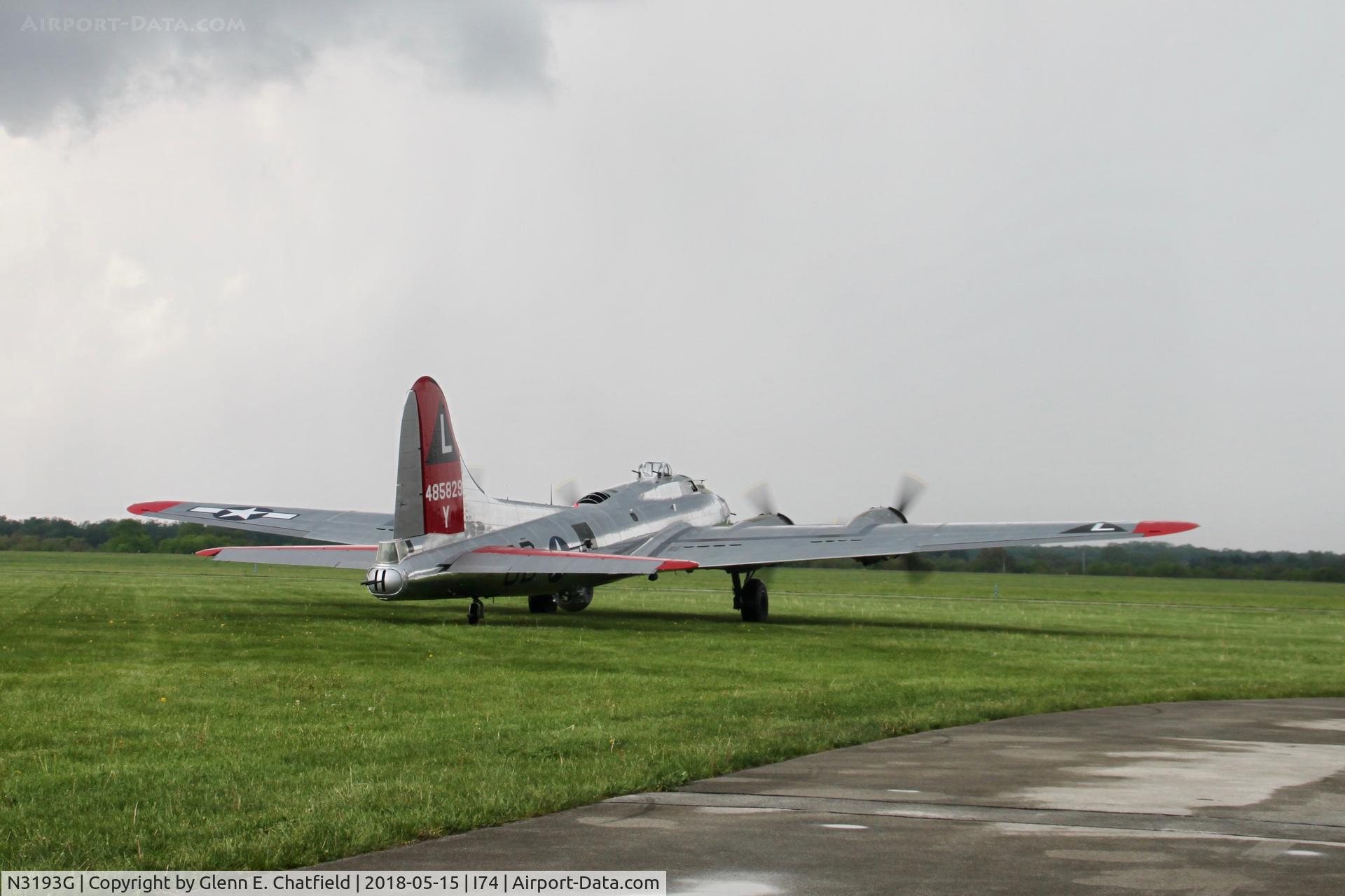 N3193G, 1944 Boeing B-17G Flying Fortress C/N 77255, Taxiing for departure