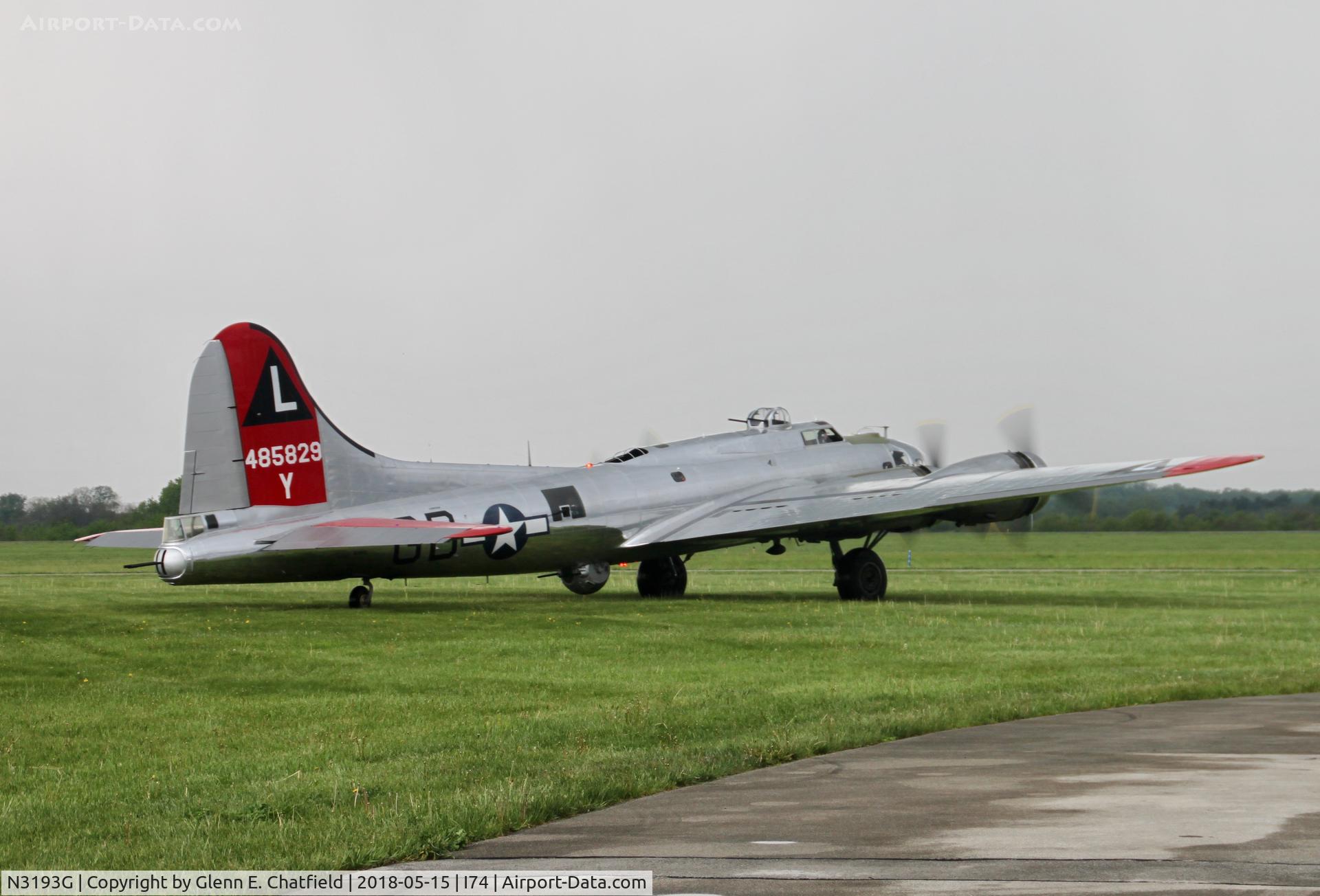 N3193G, 1944 Boeing B-17G Flying Fortress C/N 77255, Taxiing for departure