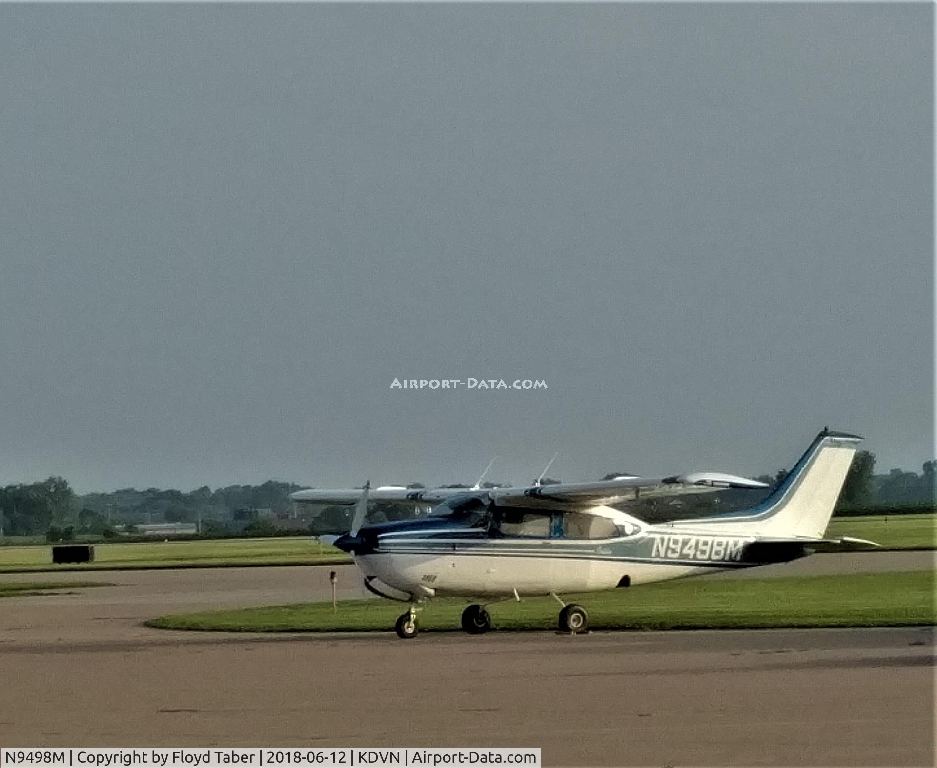 N9498M, 1970 Cessna 210K Centurion C/N 21059398, On the Ramp at Carver Aero