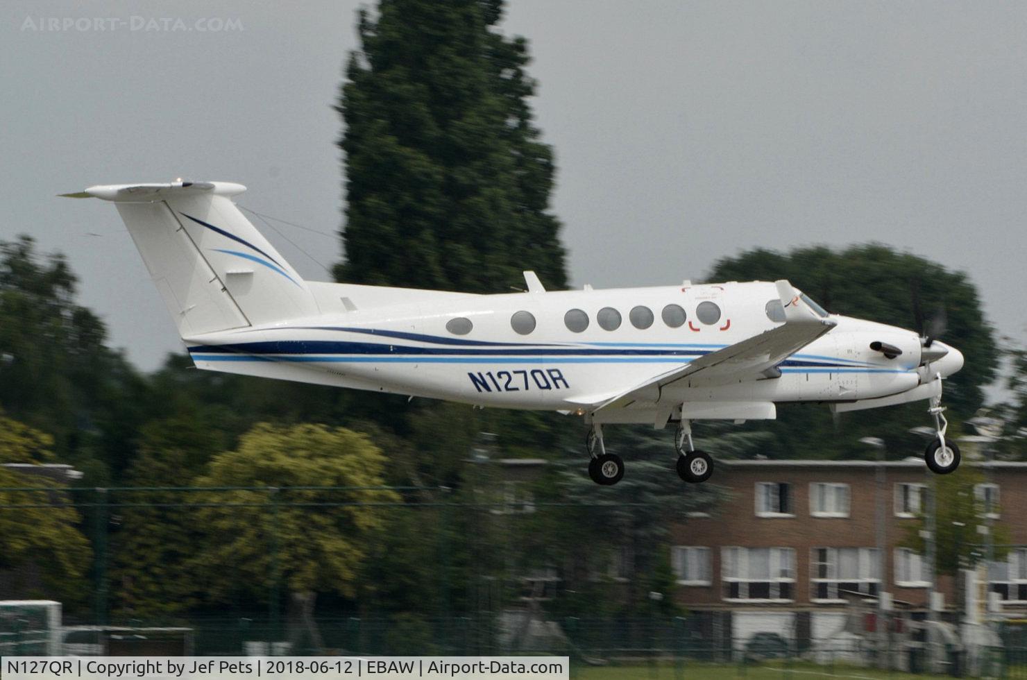 N127QR, 1988 Beech Super King Air 300LW C/N FA-146, Landing at Antwerp.