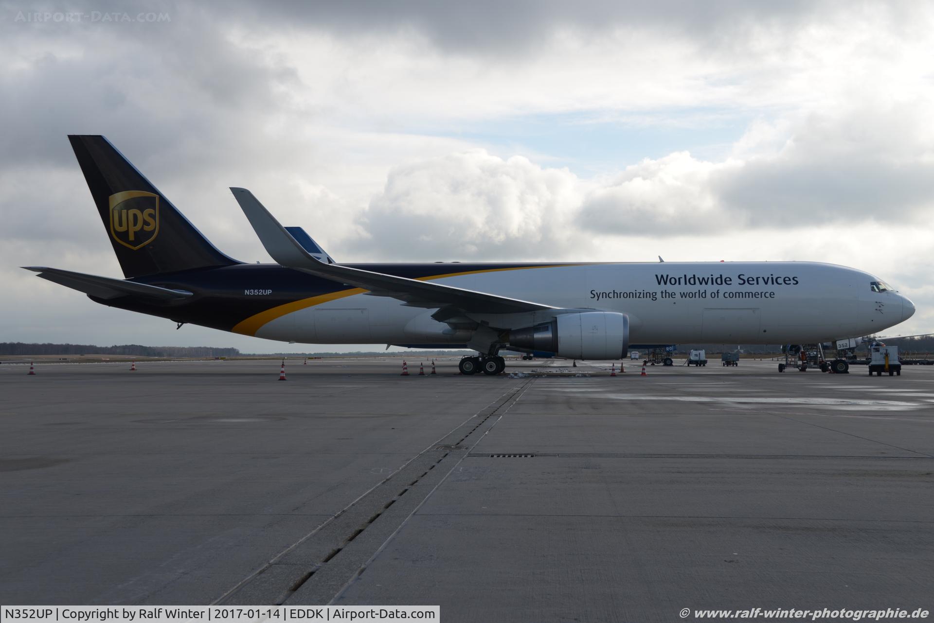 N352UP, 2012 Boeing 767-34AF/ER C/N 37875, Boeing 767-34AFER - 5X UPS United Parcel Service - 37875 - N352UP - 14.01.2017 - CGN