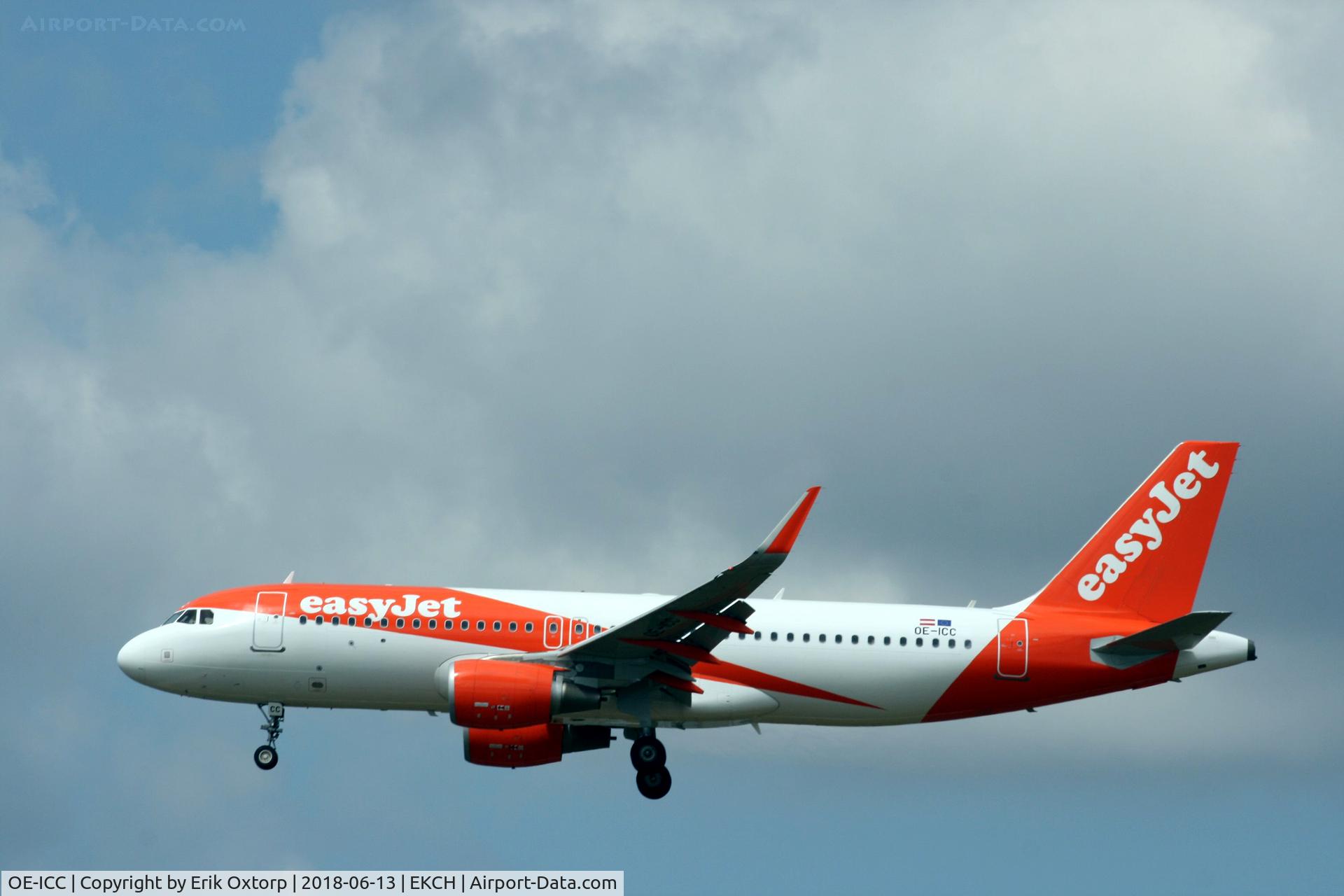 OE-ICC, 2015 Airbus A320-214 C/N 6680, OE-ICC landing rw 22L