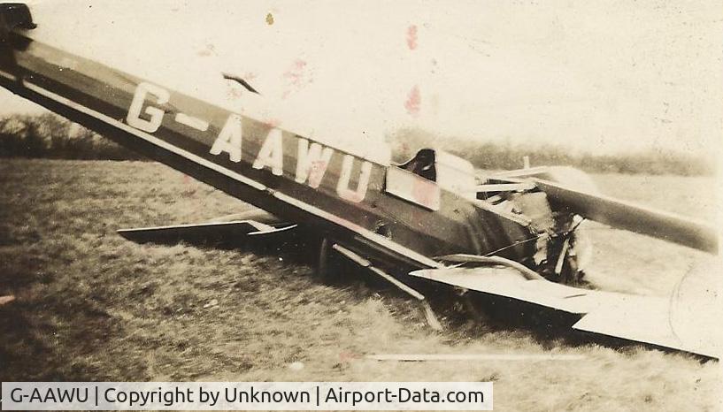 G-AAWU, 1930 De Havilland DH60M MOTH C/N 1474, I acquired the photo yesterday in a job from auction and was doing a search to see what it was when I found you. G-AAWU appeared to have come to a bit of a sticky end.