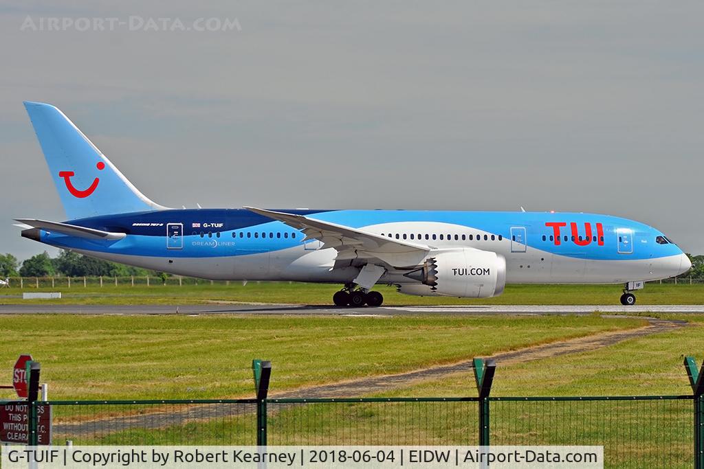 G-TUIF, 2014 Boeing 787-8 Dreamliner C/N 36428, Lining up r/w 10