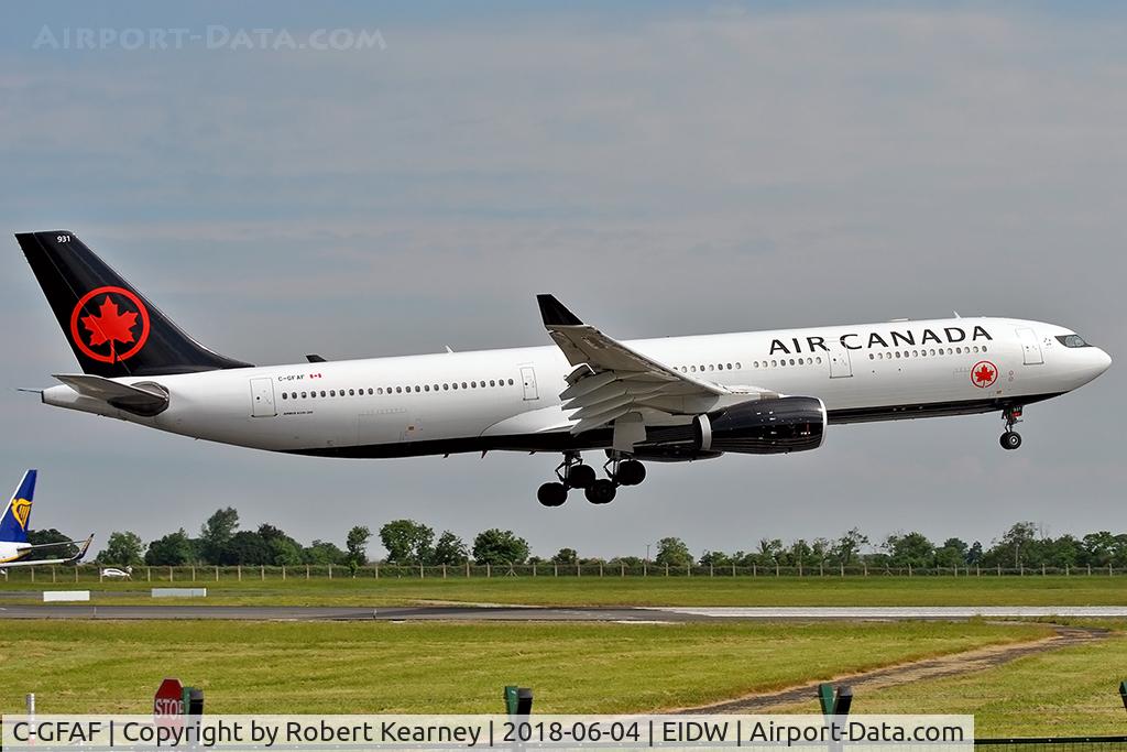 C-GFAF, 1999 Airbus A330-343 C/N 0277, Short final r/w 10