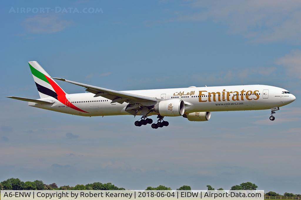 A6-ENW, 2014 Boeing 777-31H/ER C/N 41369, Short final r/w 10
