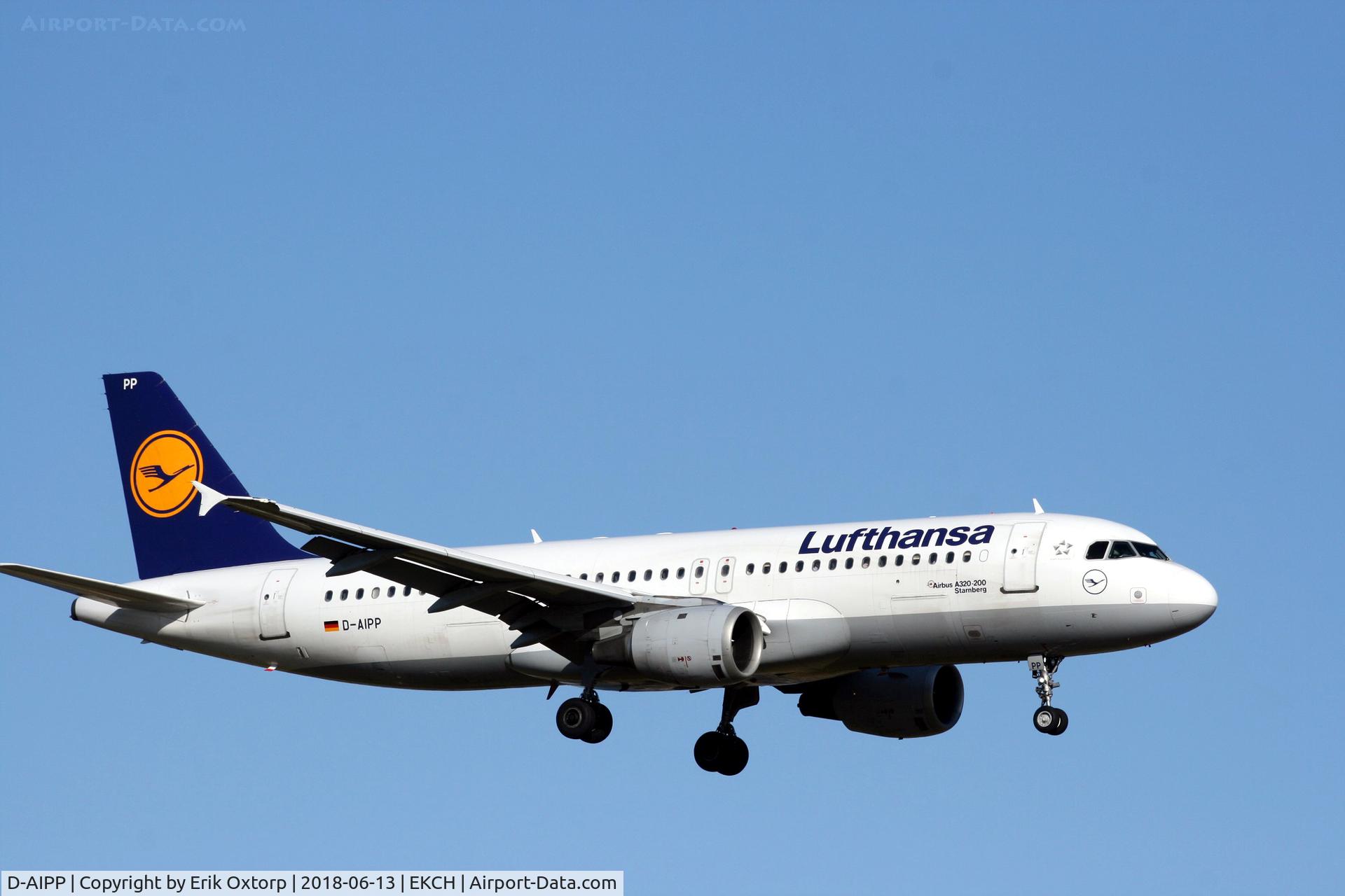 D-AIPP, 1990 Airbus A320-211 C/N 110, D-AIPP landing rw 22L