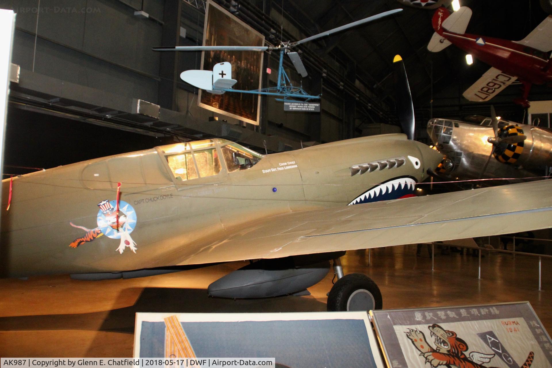 AK987, 1942 Curtiss P-40E Kittyhawk 1A C/N 18731, Getting a right-side view