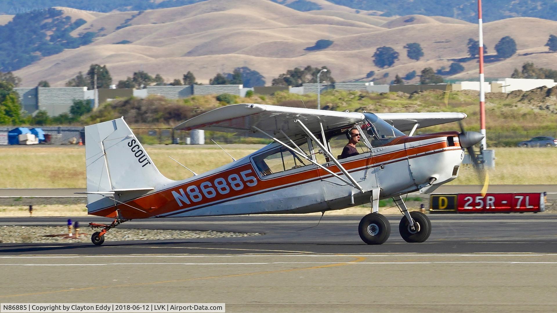 N86885, 1974 Bellanca 8GCBC C/N 37-74, Livermore Airport California 2018.