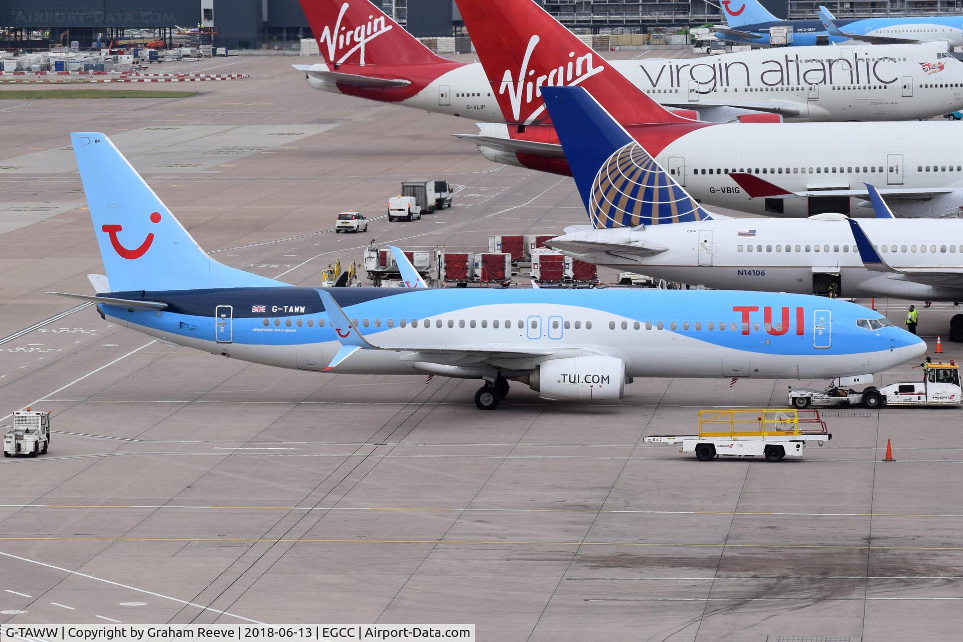 G-TAWW, 2015 Boeing 737-8K5 C/N 41663, Being pushed back from the stand.