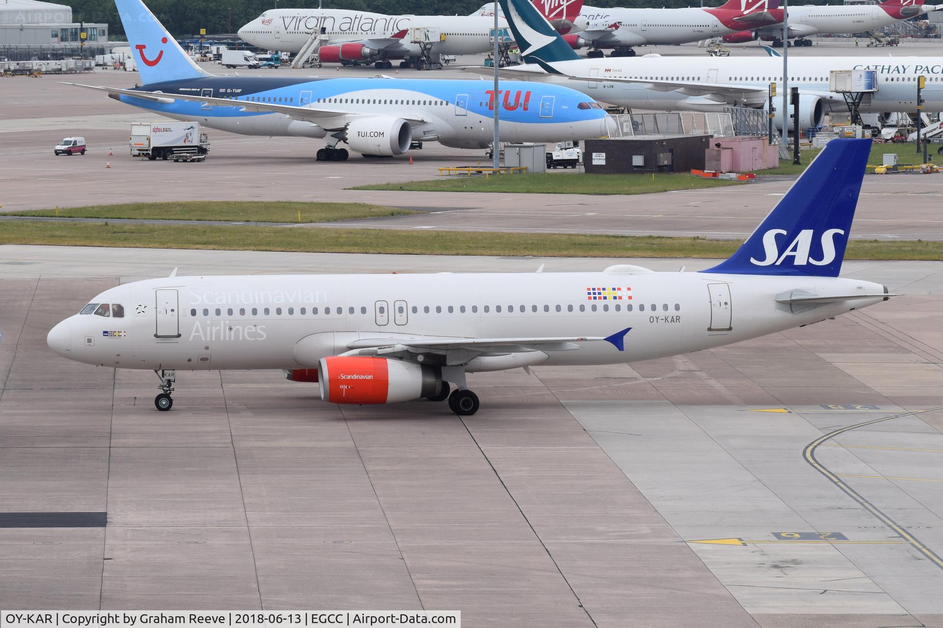 OY-KAR, 2007 Airbus A320-232 C/N 3159, Just landed at Manchester.