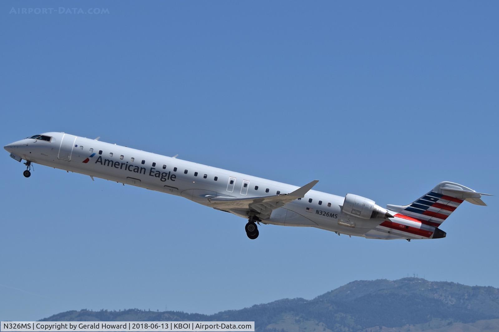 N326MS, 2008 Bombardier CRJ-900ER NG (CL-600-2D24) C/N 15124, Departing KBOI.