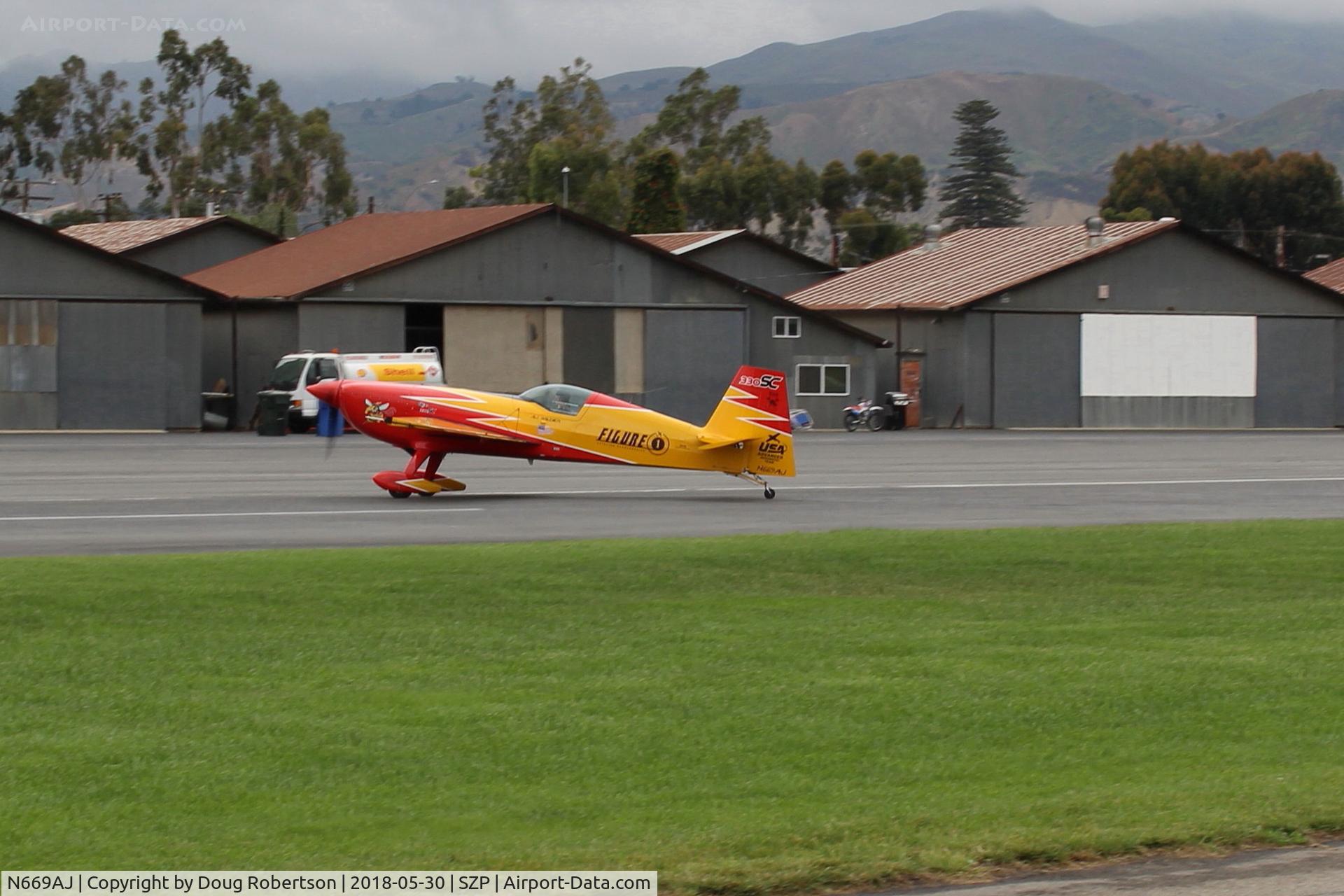 N669AJ, Extra EA-330SC C/N SC001E, Extraflugzeugbau Produktions EA/330/SC, Lycoming IO-540-L1B5 300 Hp modified to 330 Hp?, taxi off the active after landing Rwy 22