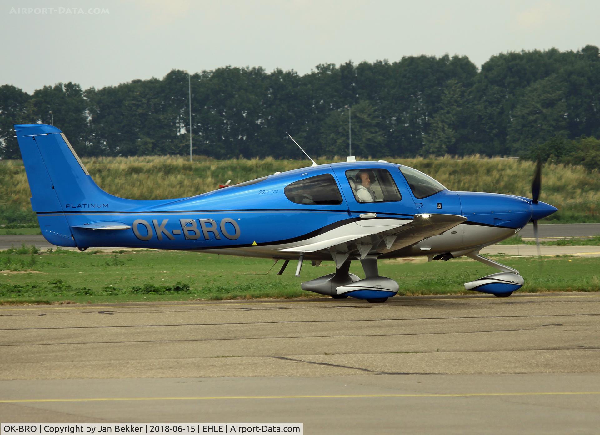 OK-BRO, 2016 Cirrus SR22T GTS C/N 1452, Lelystad Airport