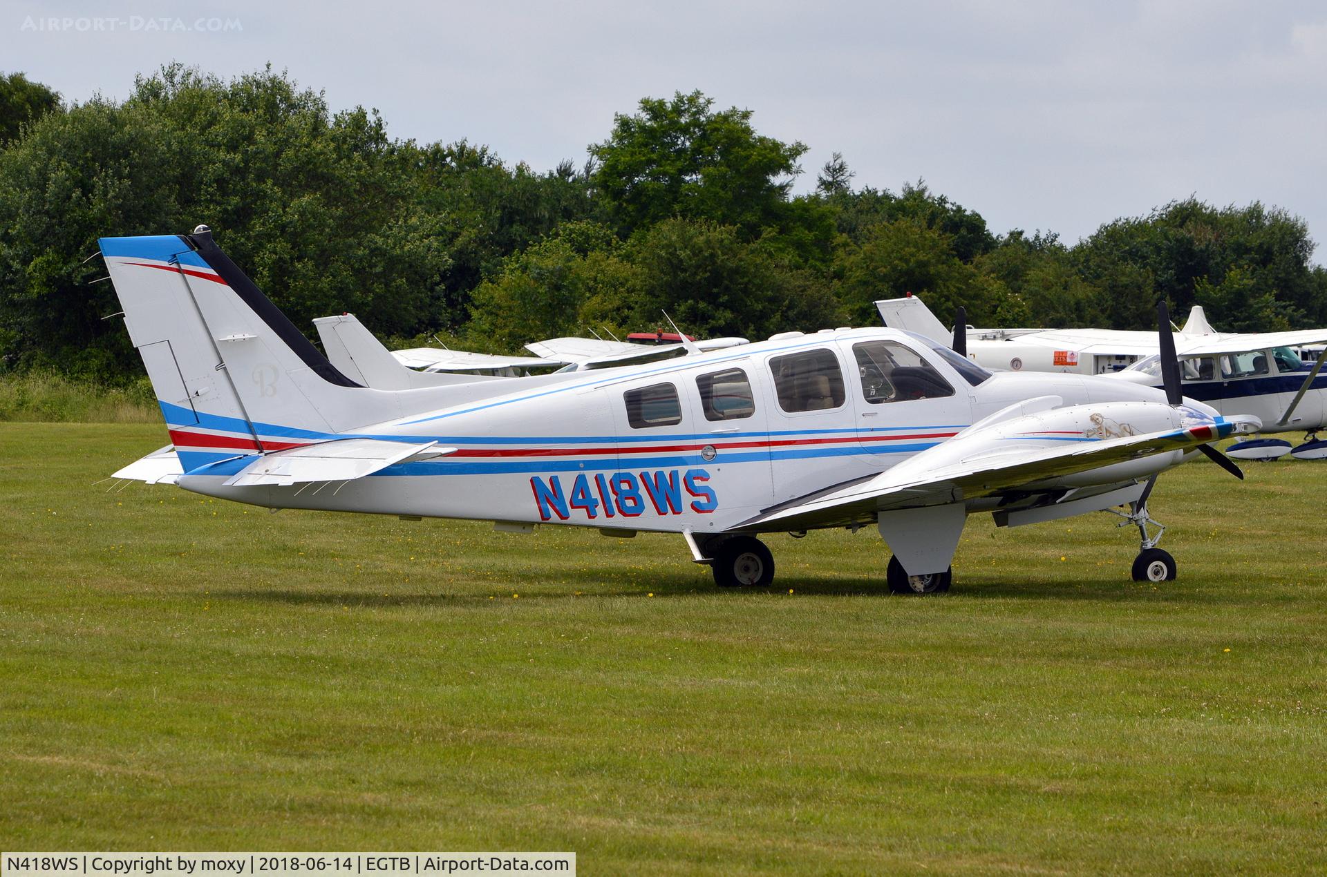 N418WS, 2000 Hawker Beechcraft Corp G58 Baron C/N TH-2254, Hawker Beechcraft Corp G58 Baron at Wycombe Air Park.