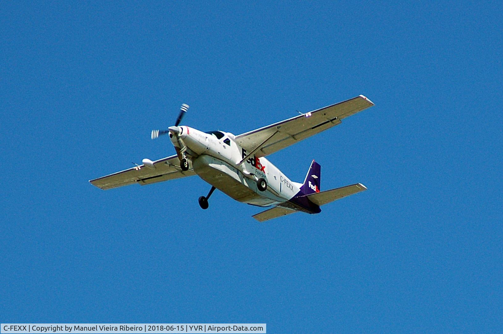 C-FEXX, 1990 Cessna 208B Super Cargomaster C/N 208B0209, Arrival at YVR