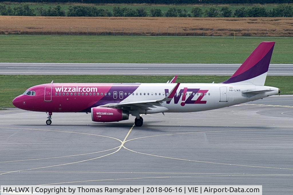 HA-LWX, 2014 Airbus A320-232 C/N 6001, Wizzair Airbus A320