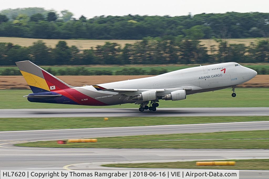 HL7620, 1999 Boeing 747-419BDS(F) C/N 29375, Asiana Airlines Boeing 747-400