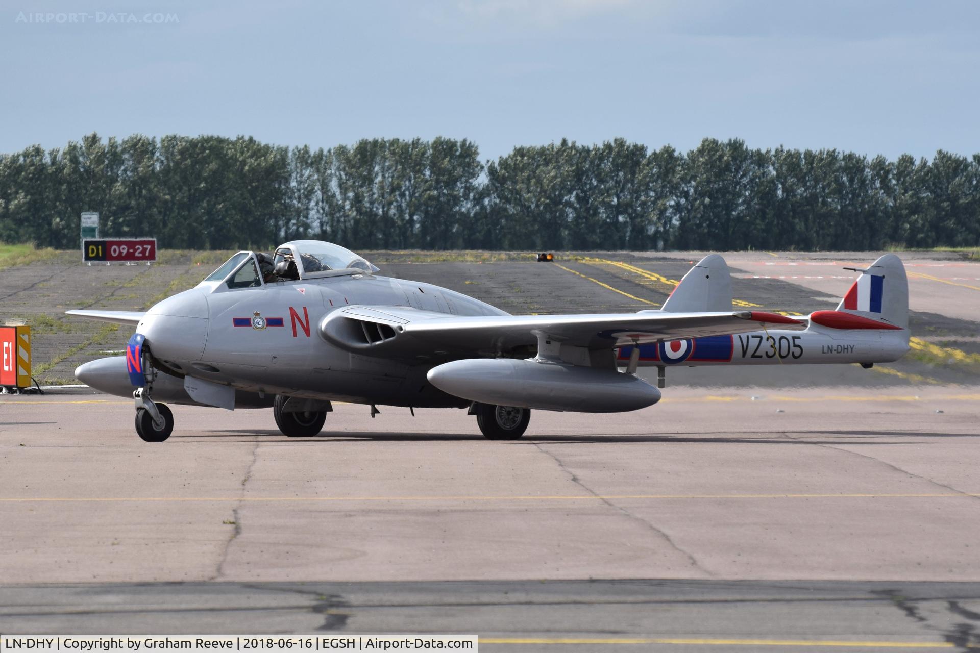 LN-DHY, 1952 De Havilland (FFA) DH-100 Vampire FB6 C/N 705, Just landed at Norwich.