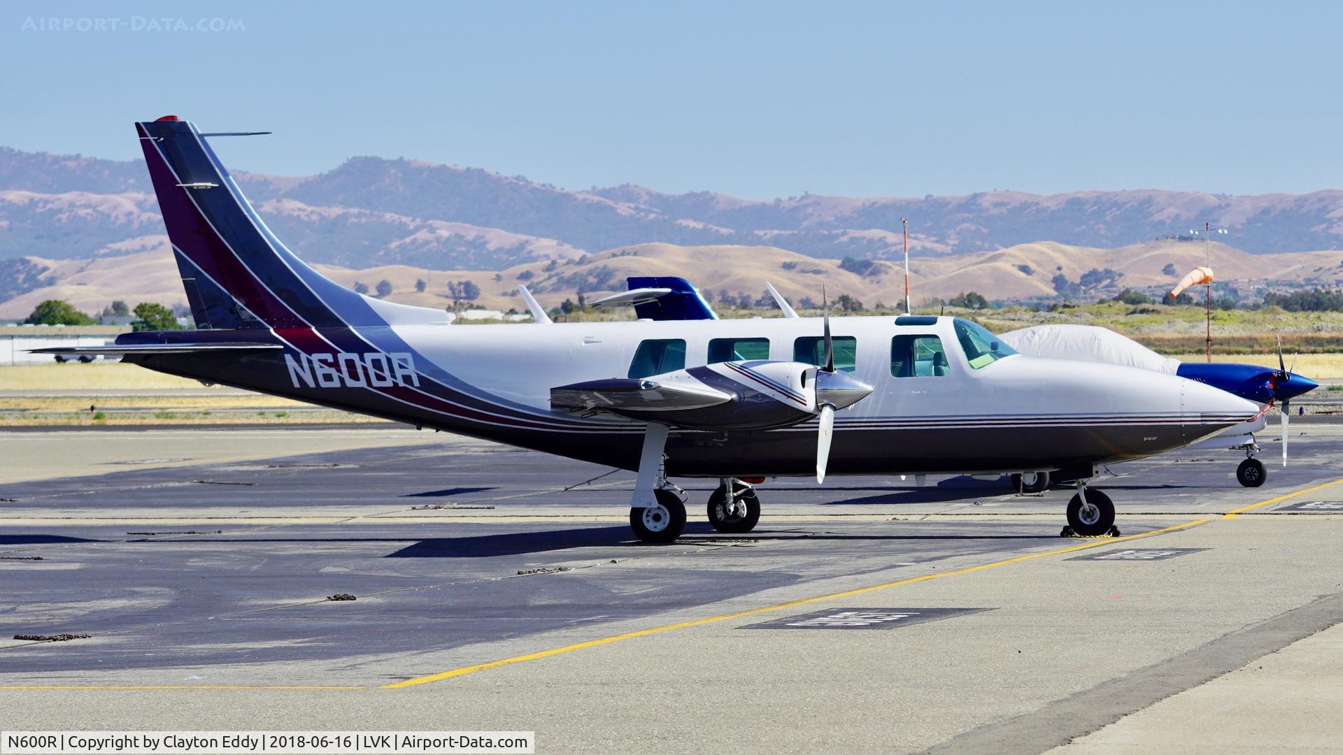 N600R, 1969 Smith Aerostar 600 C/N 60-0018, Livermore Airport California 2018.