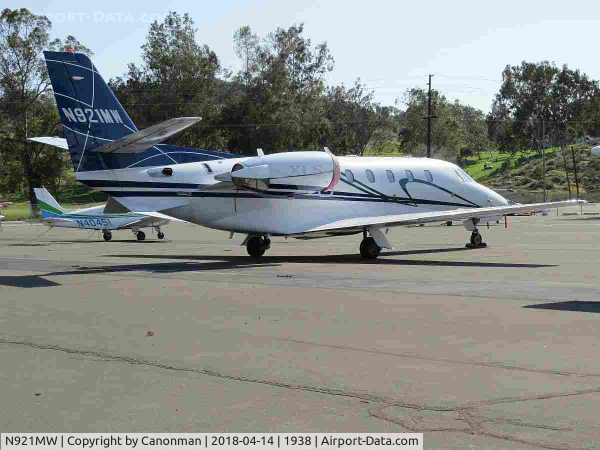 N921MW, 2006 Cessna 560XLS Citation Exel C/N 560-5646, Parked