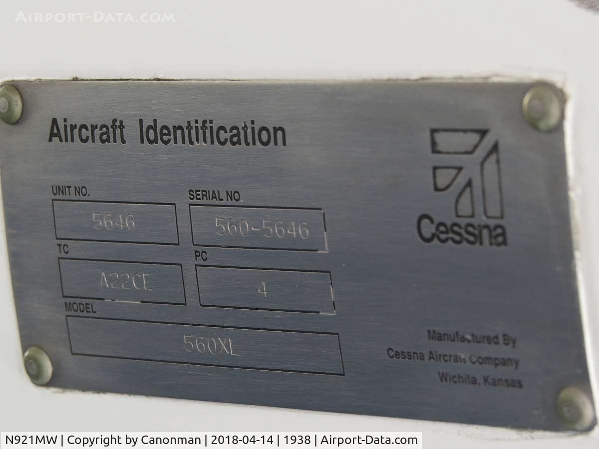 N921MW, 2006 Cessna 560XLS Citation Exel C/N 560-5646, Id plate