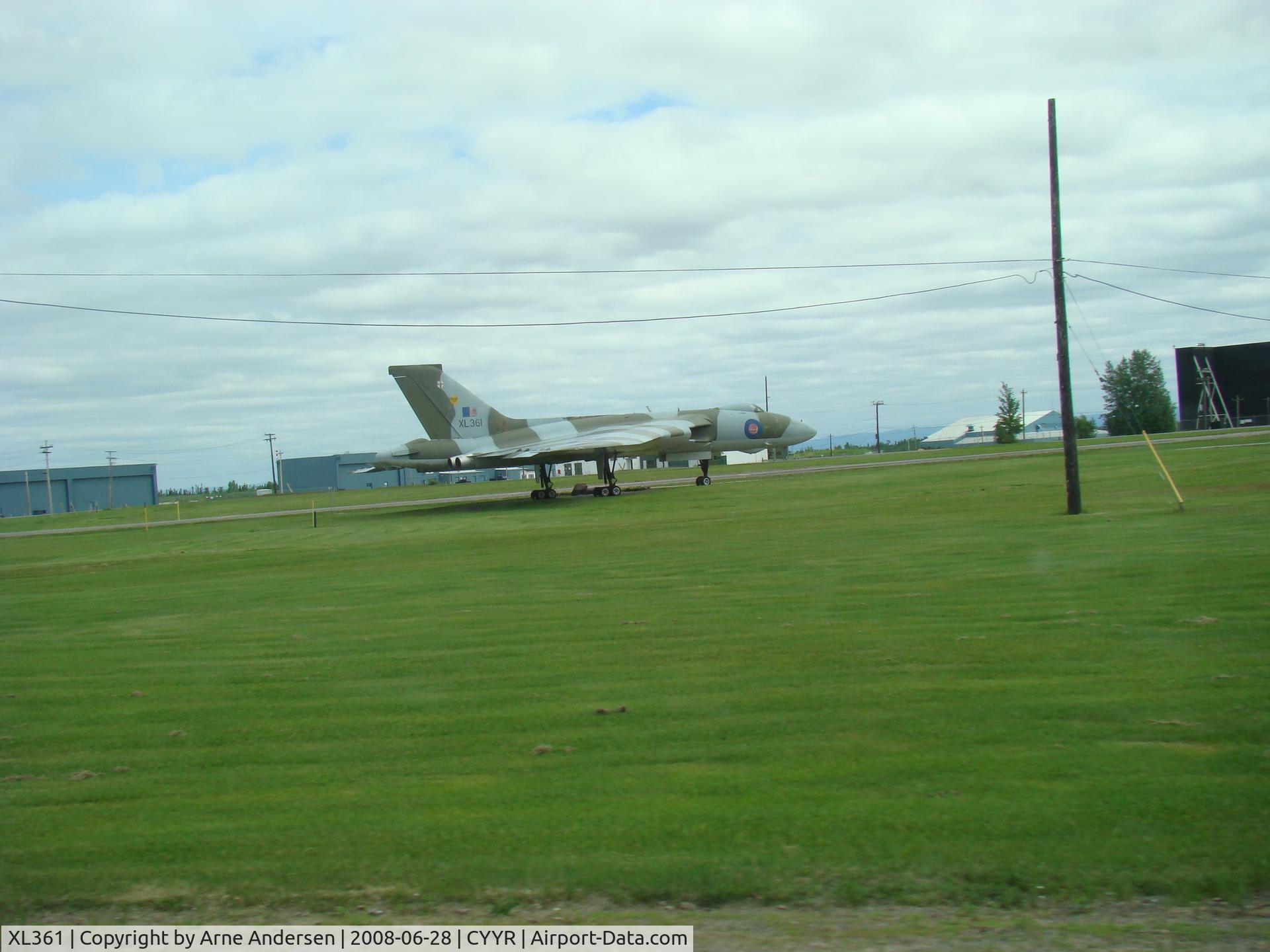 XL361, 1962 Avro Vulcan B.2 C/N Set 33, The Picture is taken after landing in Goose Bay in June 2008