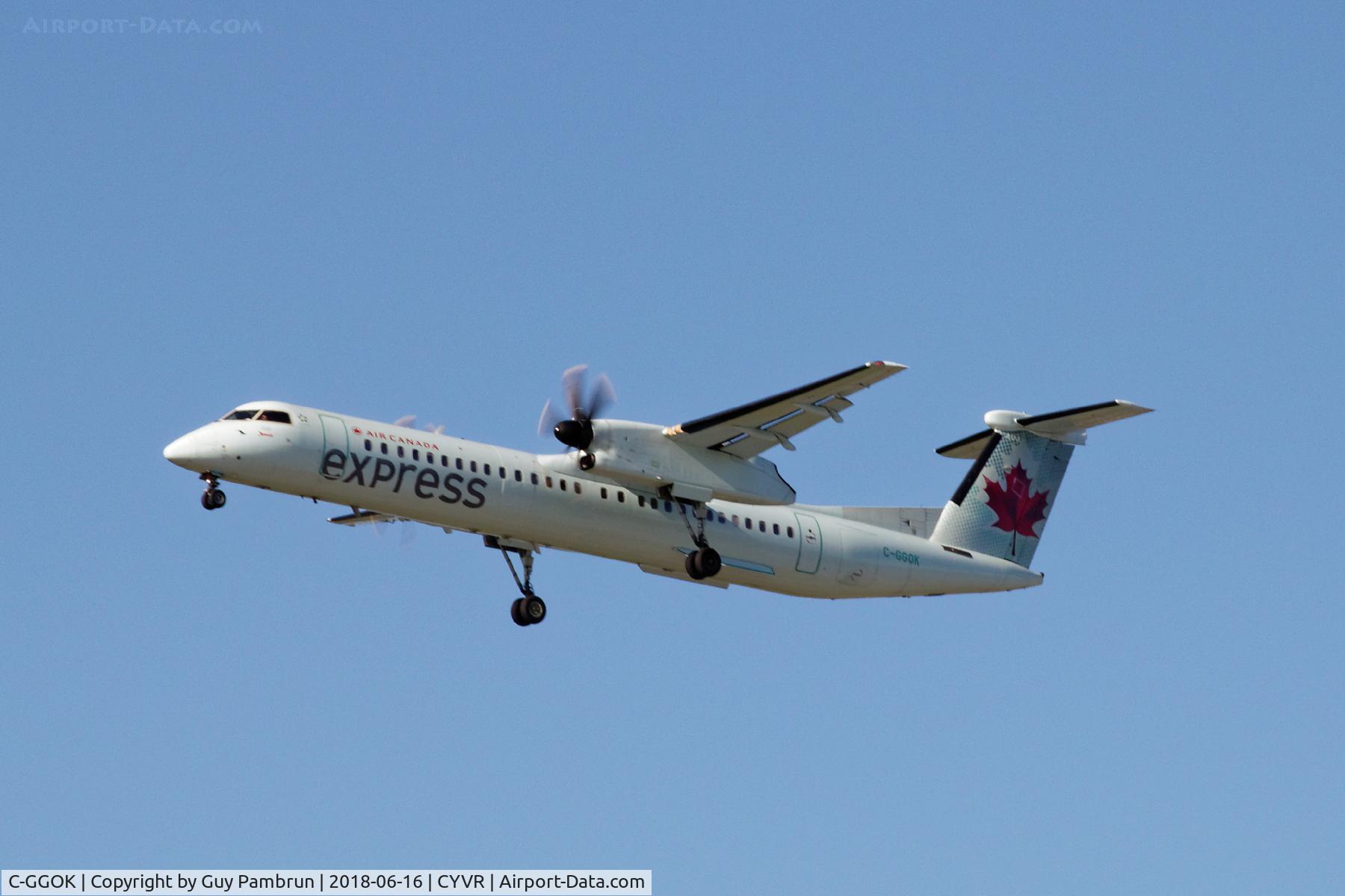 C-GGOK, 2011 De Havilland Canada DHC-8-402Q Dash 8 C/N 4372, Landing on 26R