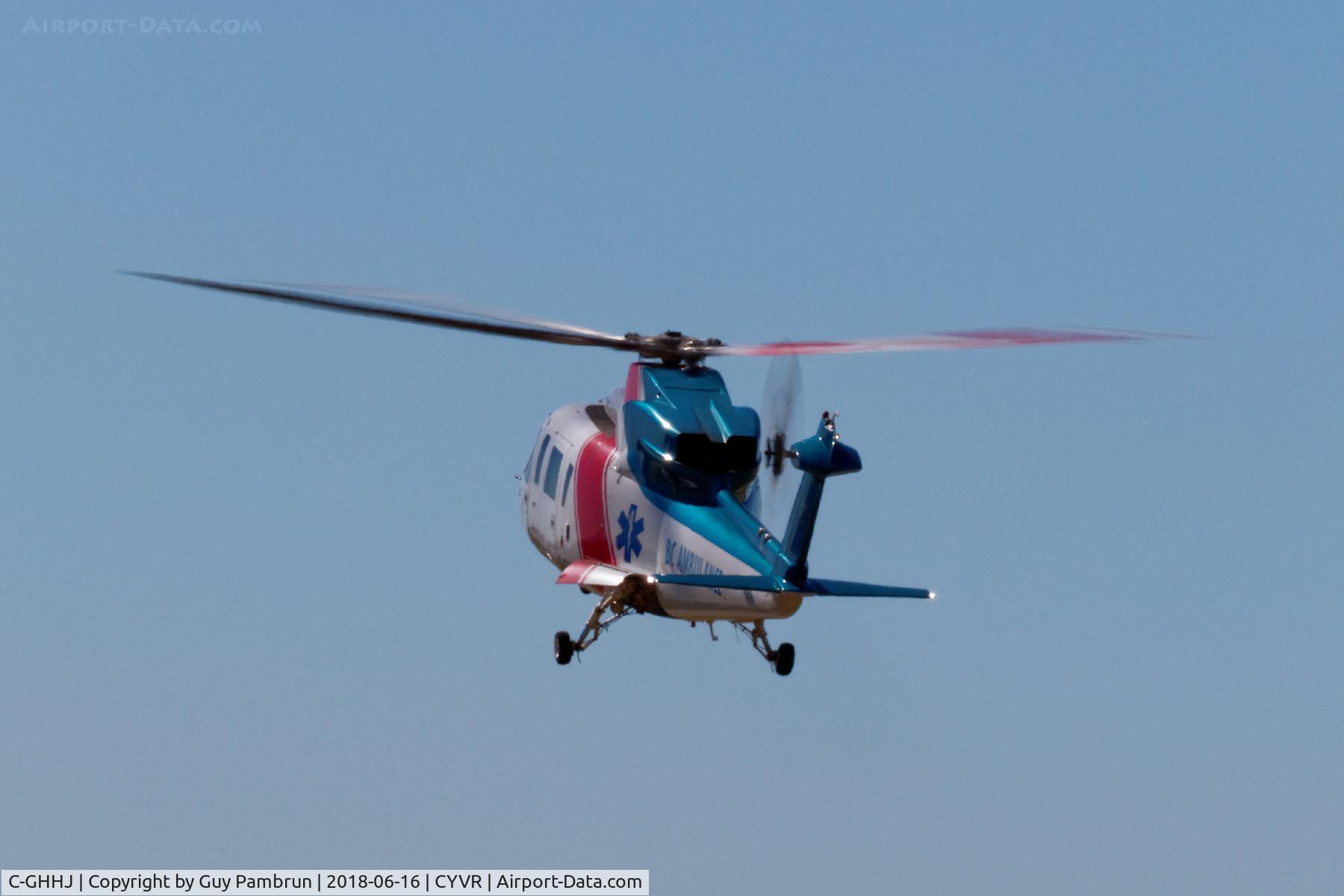 C-GHHJ, 1999 Sikorsky S-76C C/N 760500, Landing