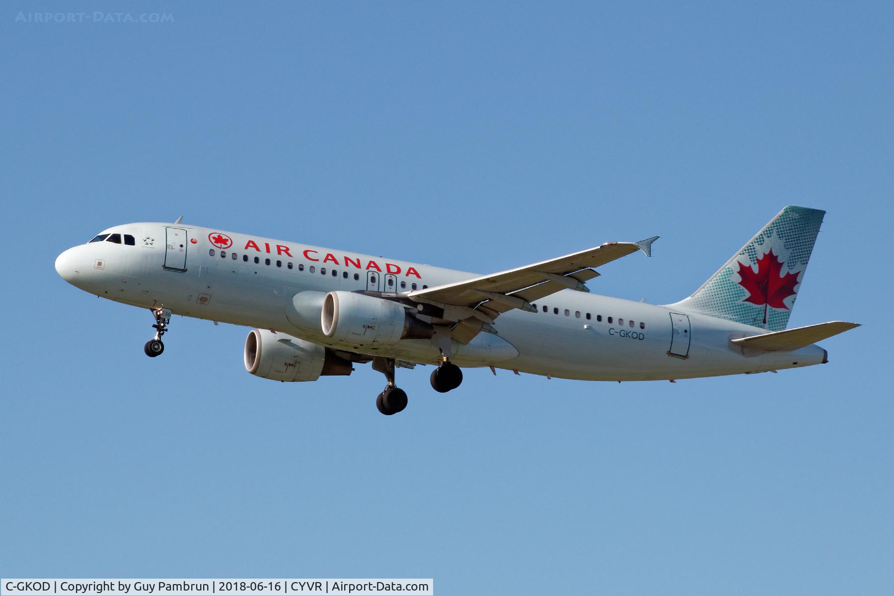 C-GKOD, 2002 Airbus A320-214 C/N 1864, Landing on 26R