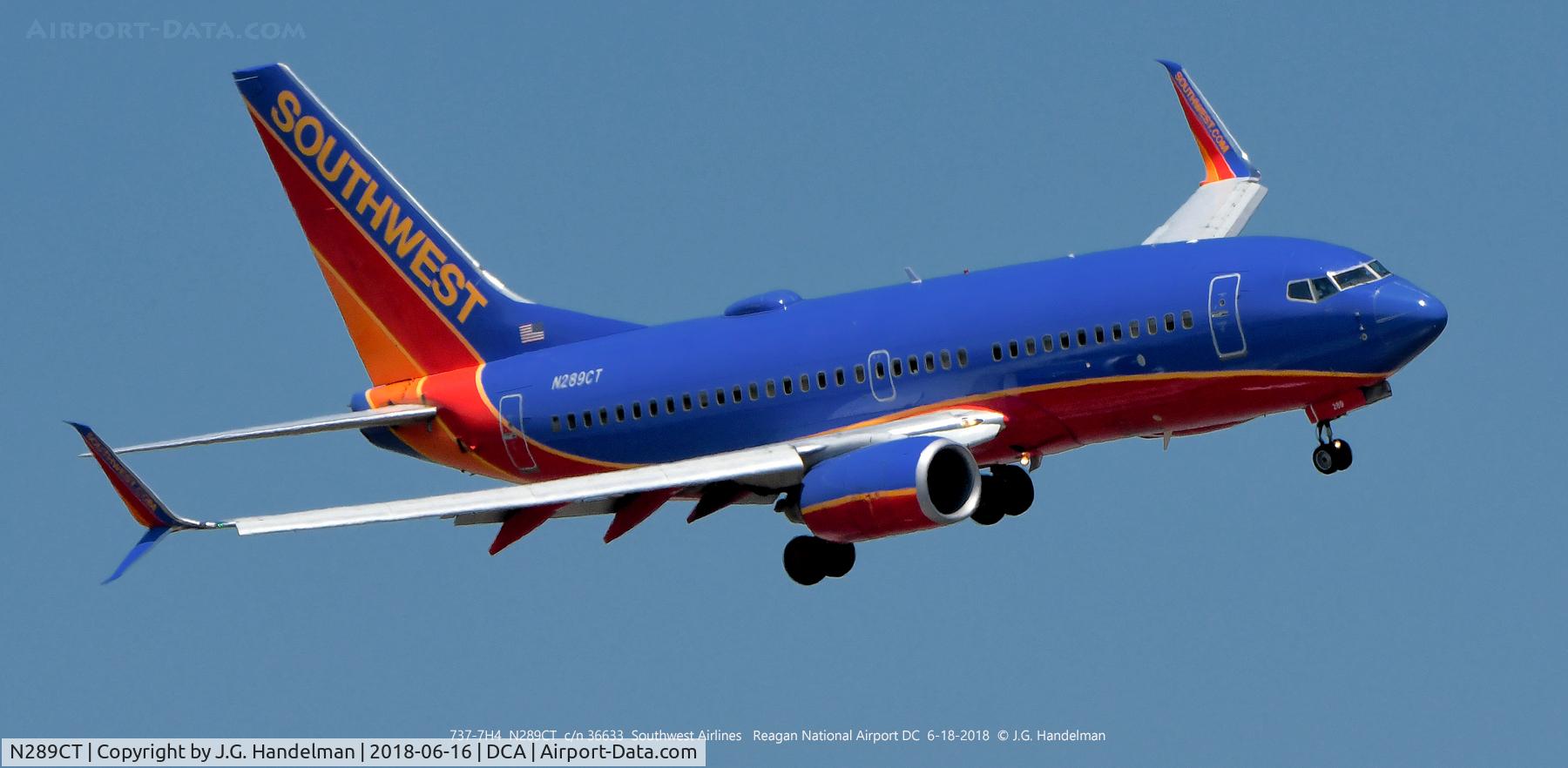 N289CT, 2007 Boeing 737-7H4 C/N 36633, On final to DCA.