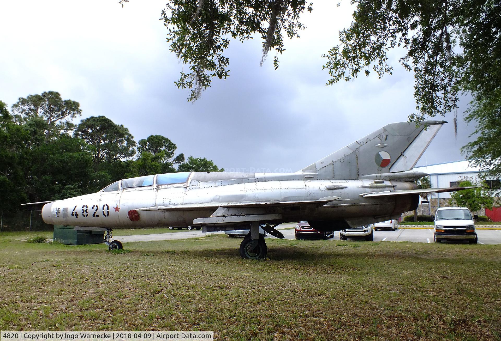 4820, Mikoyan-Gurevich MiG-21U C/N Y1001, Mikoyan i Gurevich MiG-21U MONGOL-A at the VAC Warbird Museum, Titusville FL