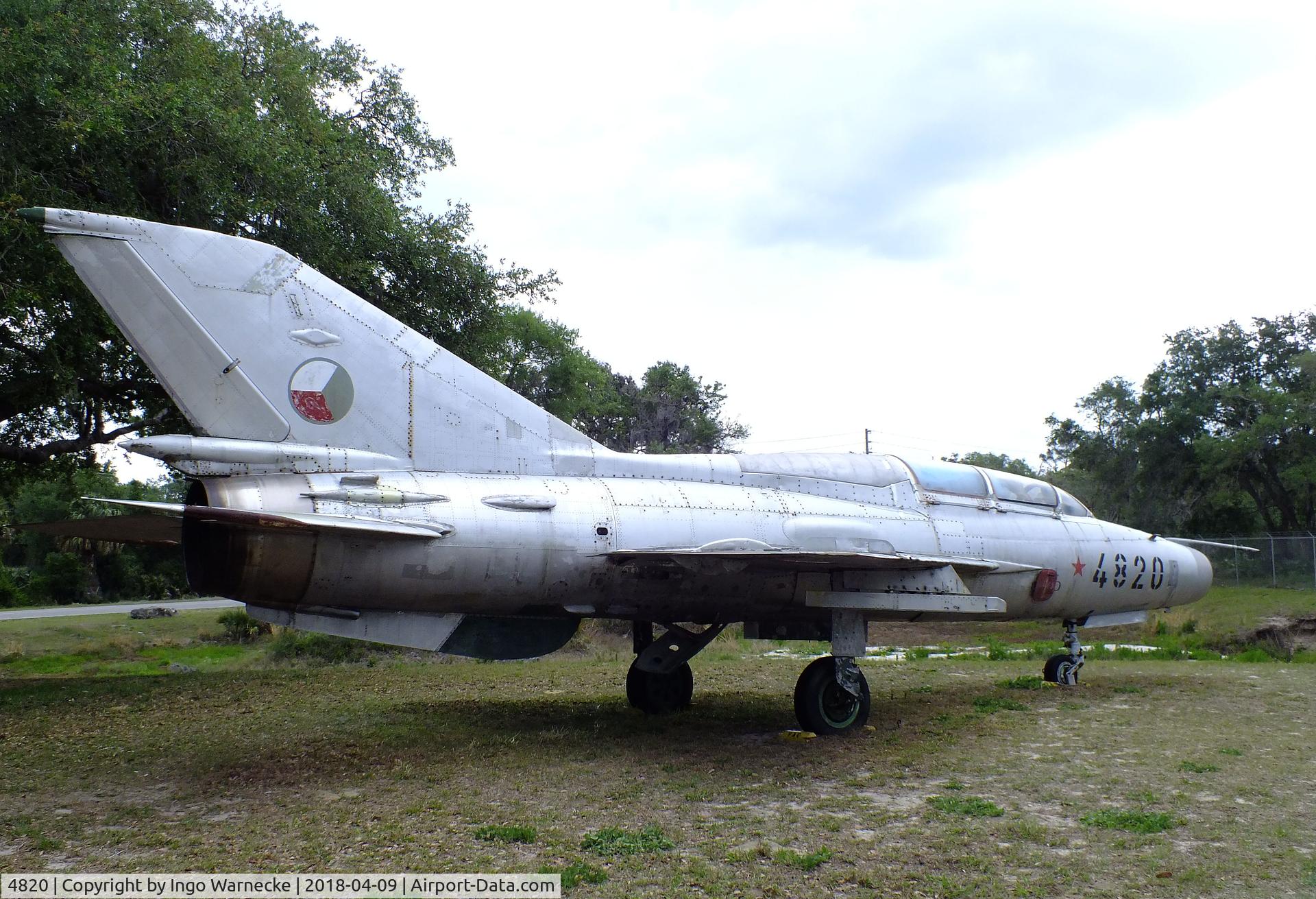4820, Mikoyan-Gurevich MiG-21U C/N Y1001, Mikoyan i Gurevich MiG-21U MONGOL-A at the VAC Warbird Museum, Titusville FL